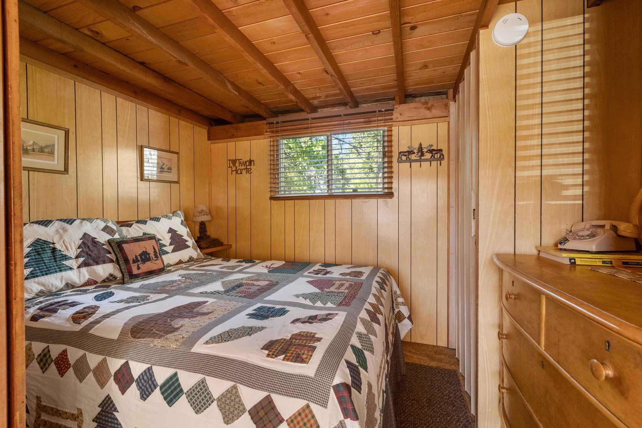 Detail Gallery Image 15 of 28 For 18824 Manzanita Dr, Twain Harte,  CA 95383 - 1 Beds | 1 Baths