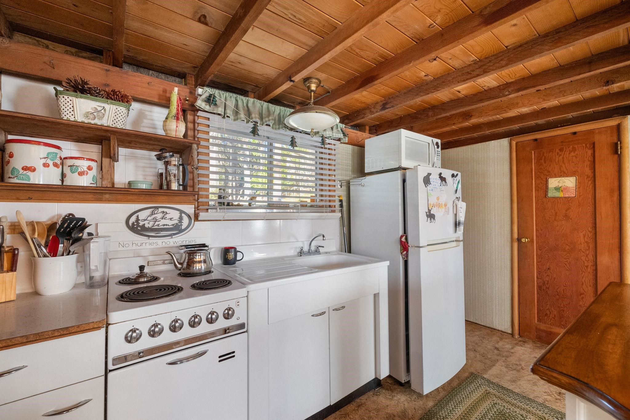 Detail Gallery Image 27 of 28 For 18824 Manzanita Dr, Twain Harte,  CA 95383 - 1 Beds | 1 Baths