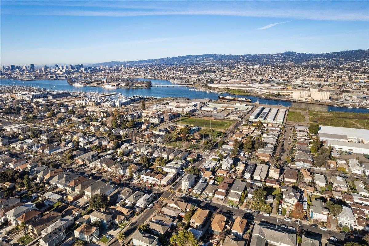 Detail Gallery Image 41 of 47 For 1720 Walnut St., Alameda,  CA 94501 - 2 Beds | 2 Baths