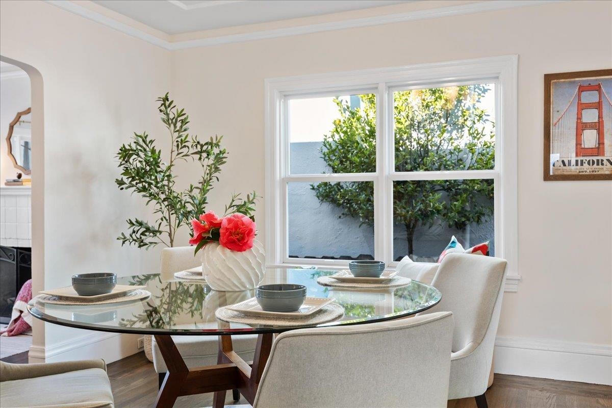 Detail Gallery Image 9 of 47 For 1720 Walnut St., Alameda,  CA 94501 - 2 Beds | 2 Baths