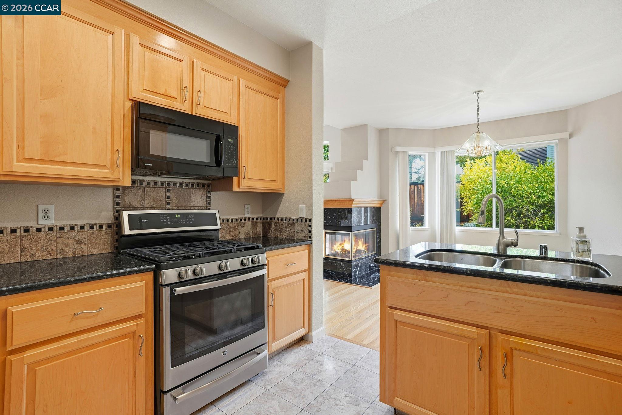 Detail Gallery Image 15 of 45 For 1295 Shell Cir, Clayton,  CA 94517 - 2 Beds | 2/1 Baths