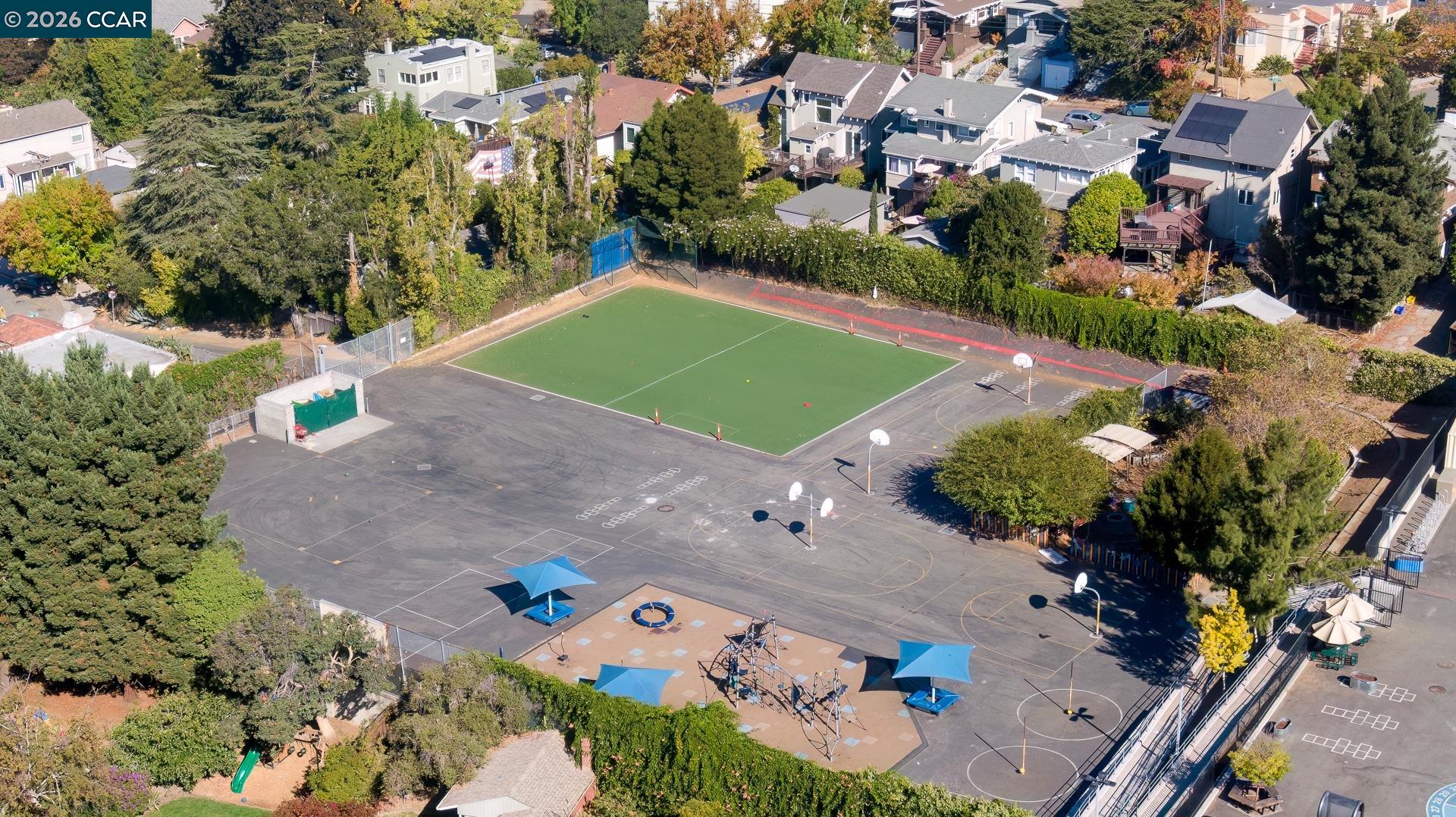 Detail Gallery Image 53 of 59 For 1515 Hampel St, Oakland,  CA 94602 - 2 Beds | 1 Baths