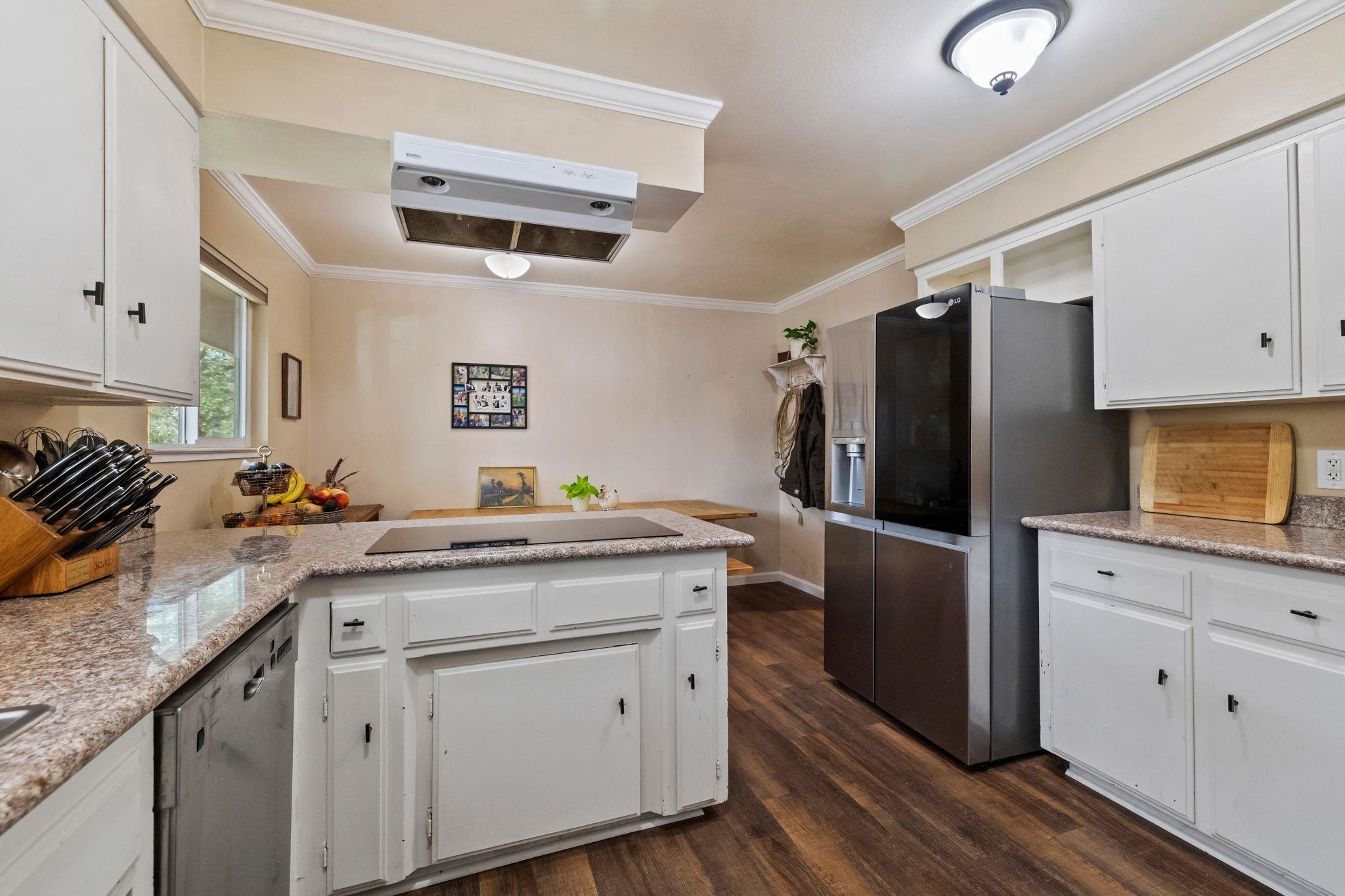 Detail Gallery Image 9 of 29 For 20369 E Walnut Dr, Sonora,  CA 95370 - 3 Beds | 2 Baths