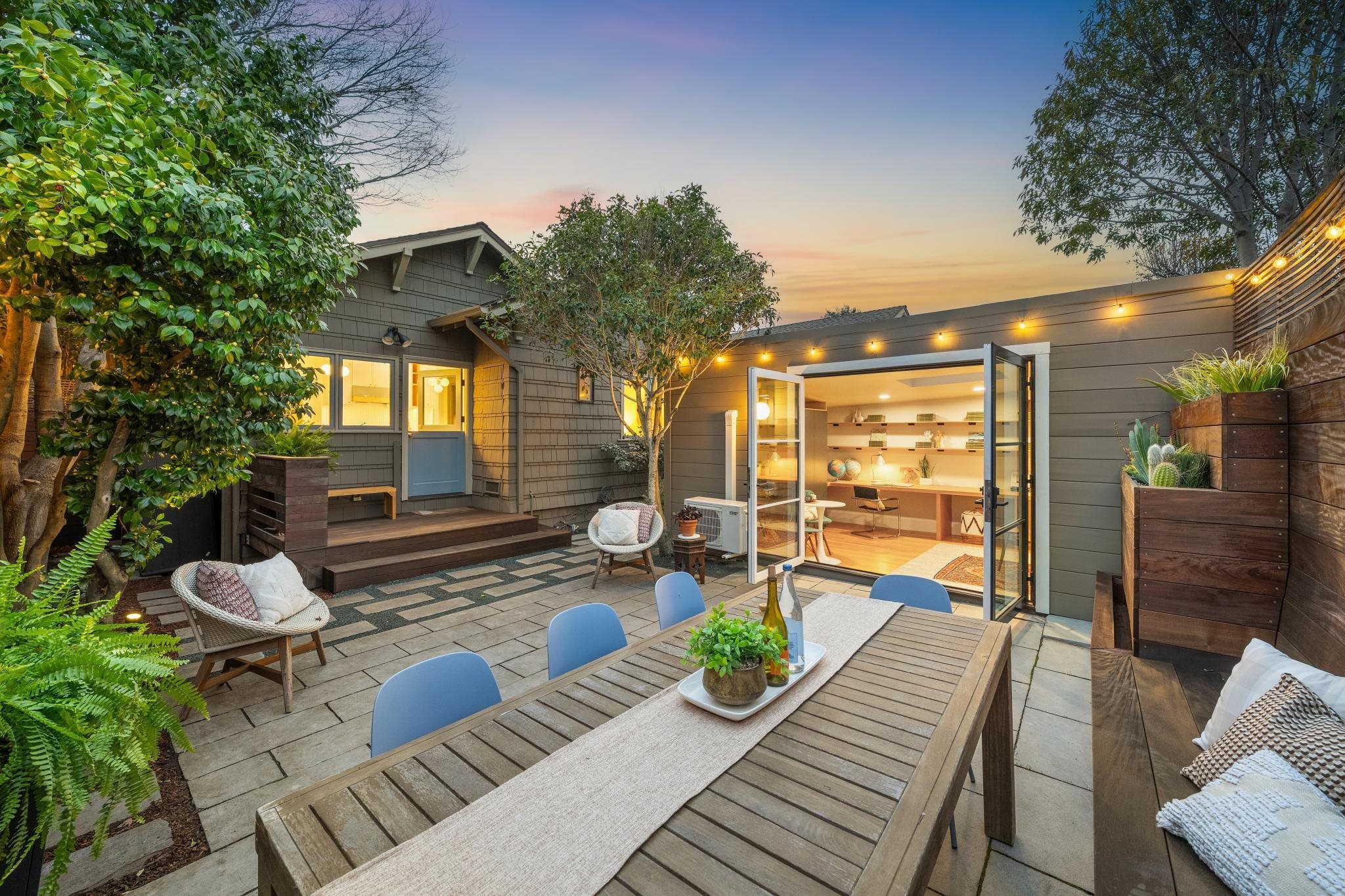 Detail Gallery Image 29 of 37 For 390 50th St, Oakland,  CA 94609 - 3 Beds | 2 Baths