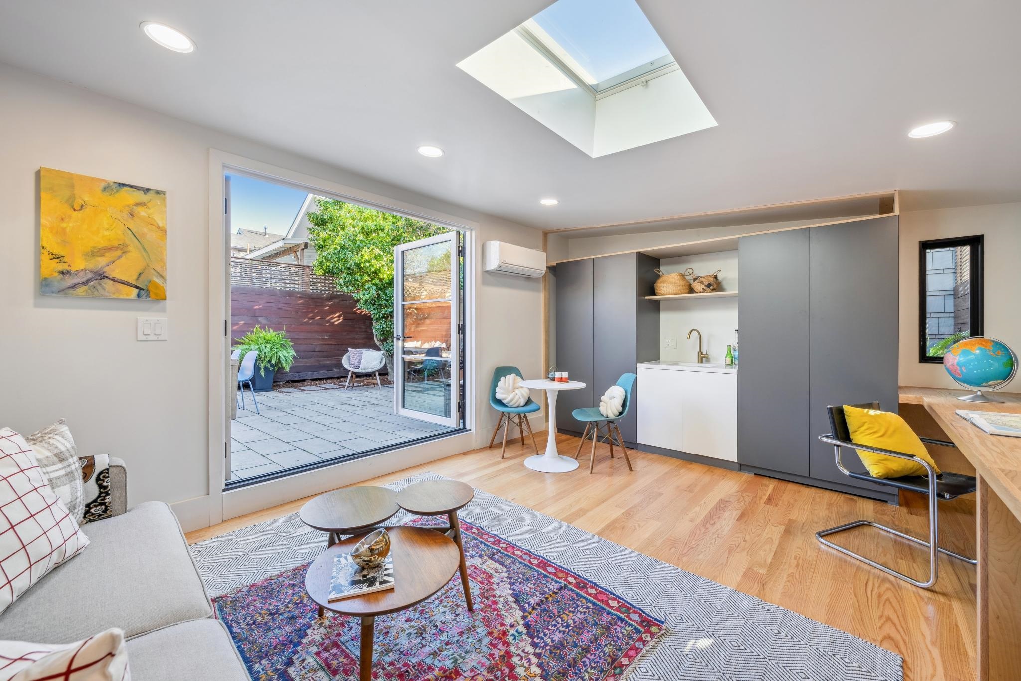 Detail Gallery Image 35 of 37 For 390 50th St, Oakland,  CA 94609 - 3 Beds | 2 Baths