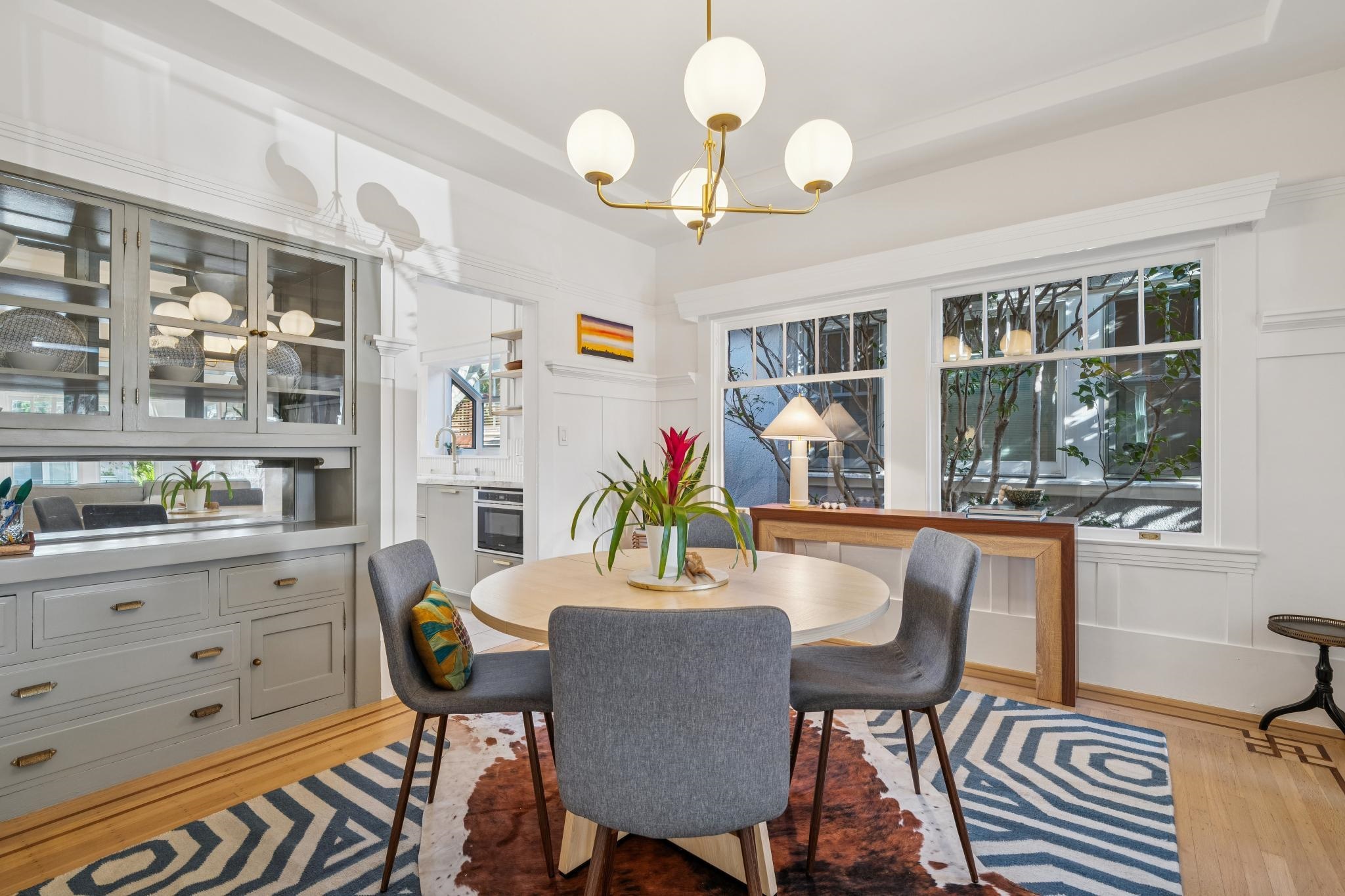 Detail Gallery Image 9 of 37 For 390 50th St, Oakland,  CA 94609 - 3 Beds | 2 Baths