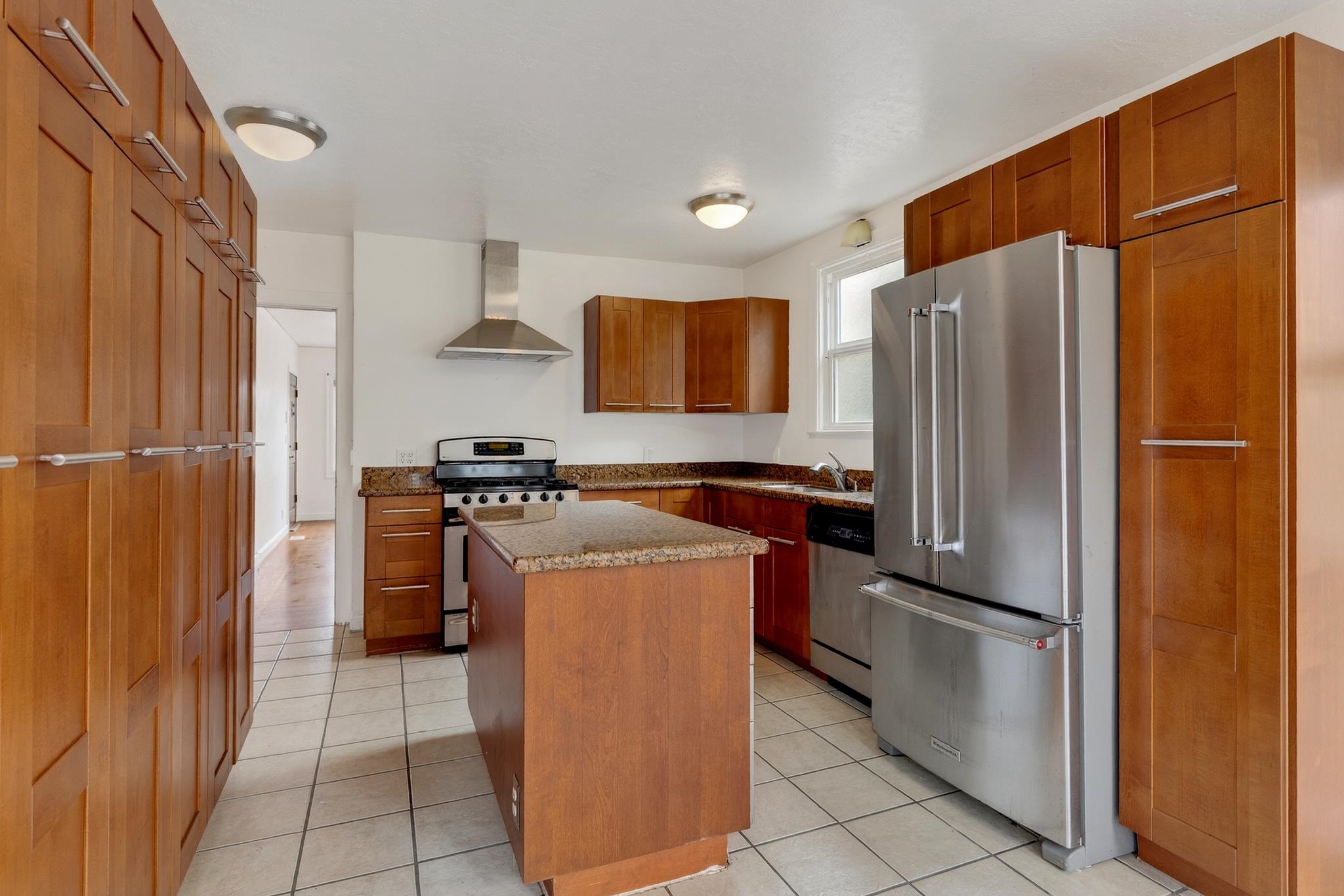 Photo #11: 41121670 Listing: Photo #11