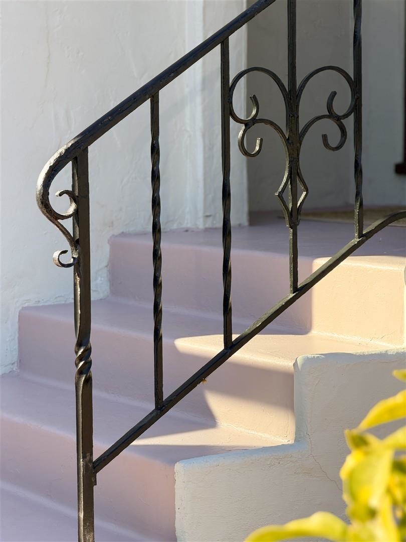 Detail Gallery Image 3 of 26 For 747 Albemarle St, El Cerrito,  CA 94530 - 2 Beds | 1 Baths