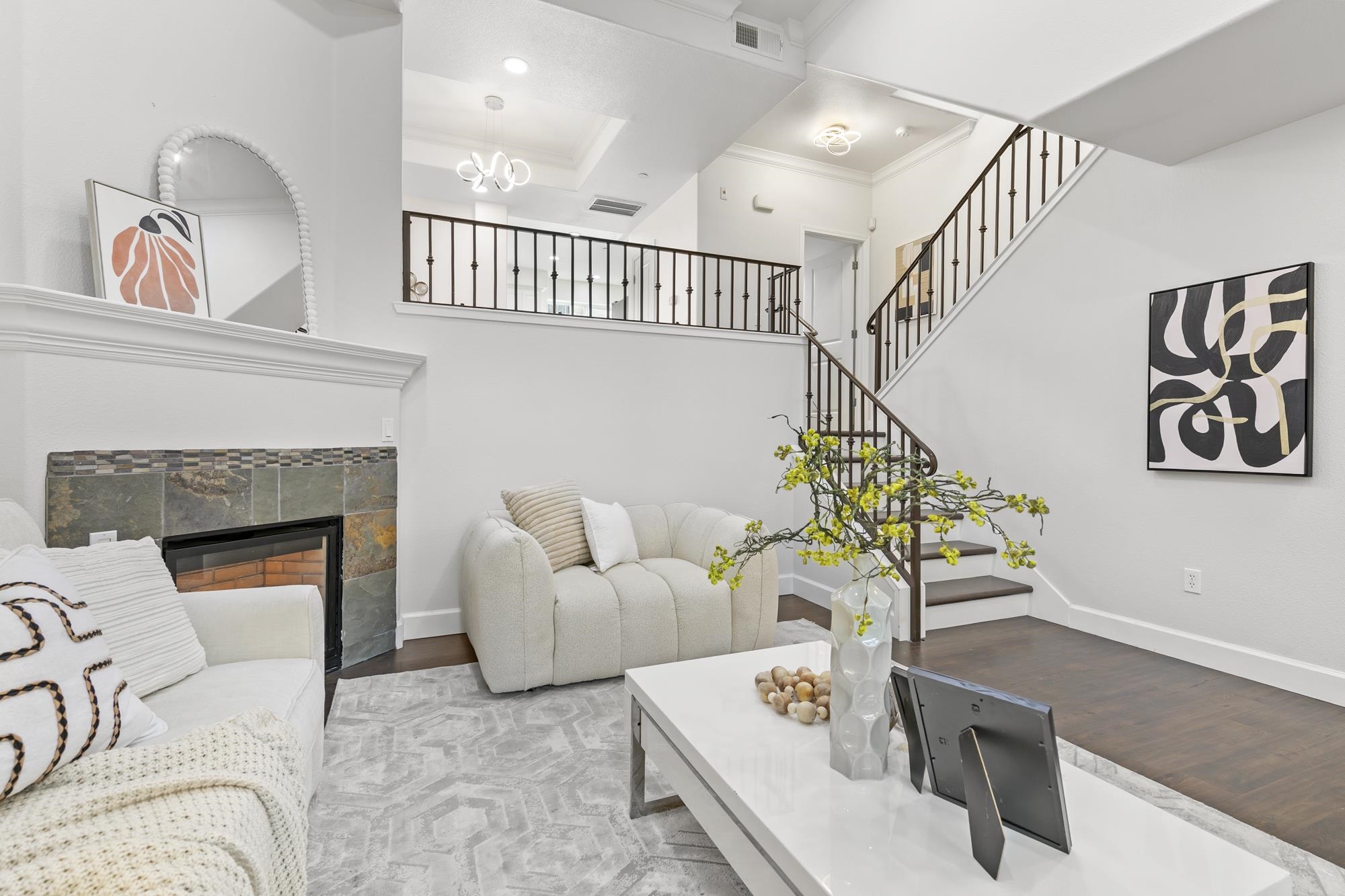 Photo #3: 41121672 Listing: Photo #3