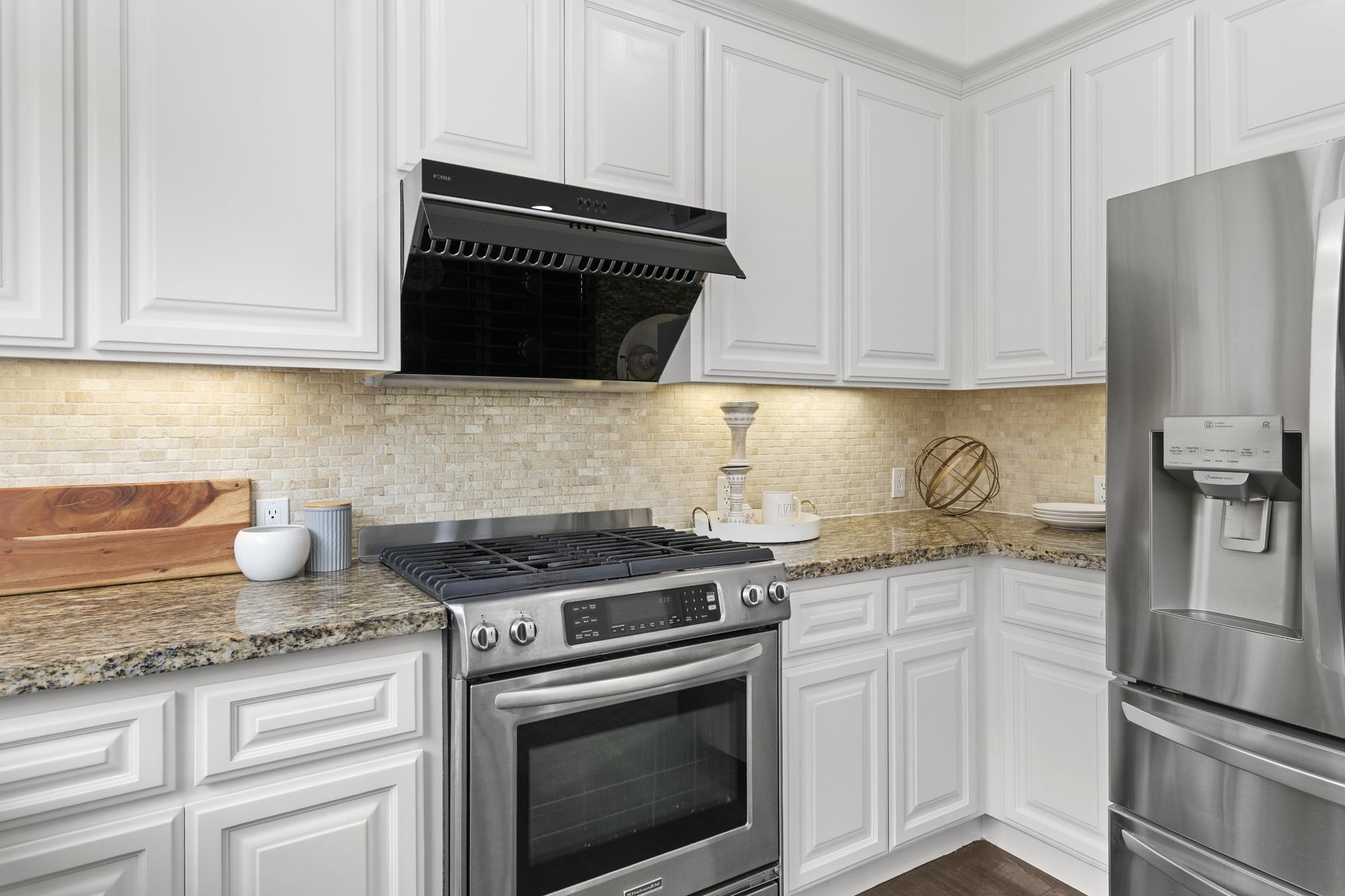 Photo #8: 41121672 Listing: Photo #8