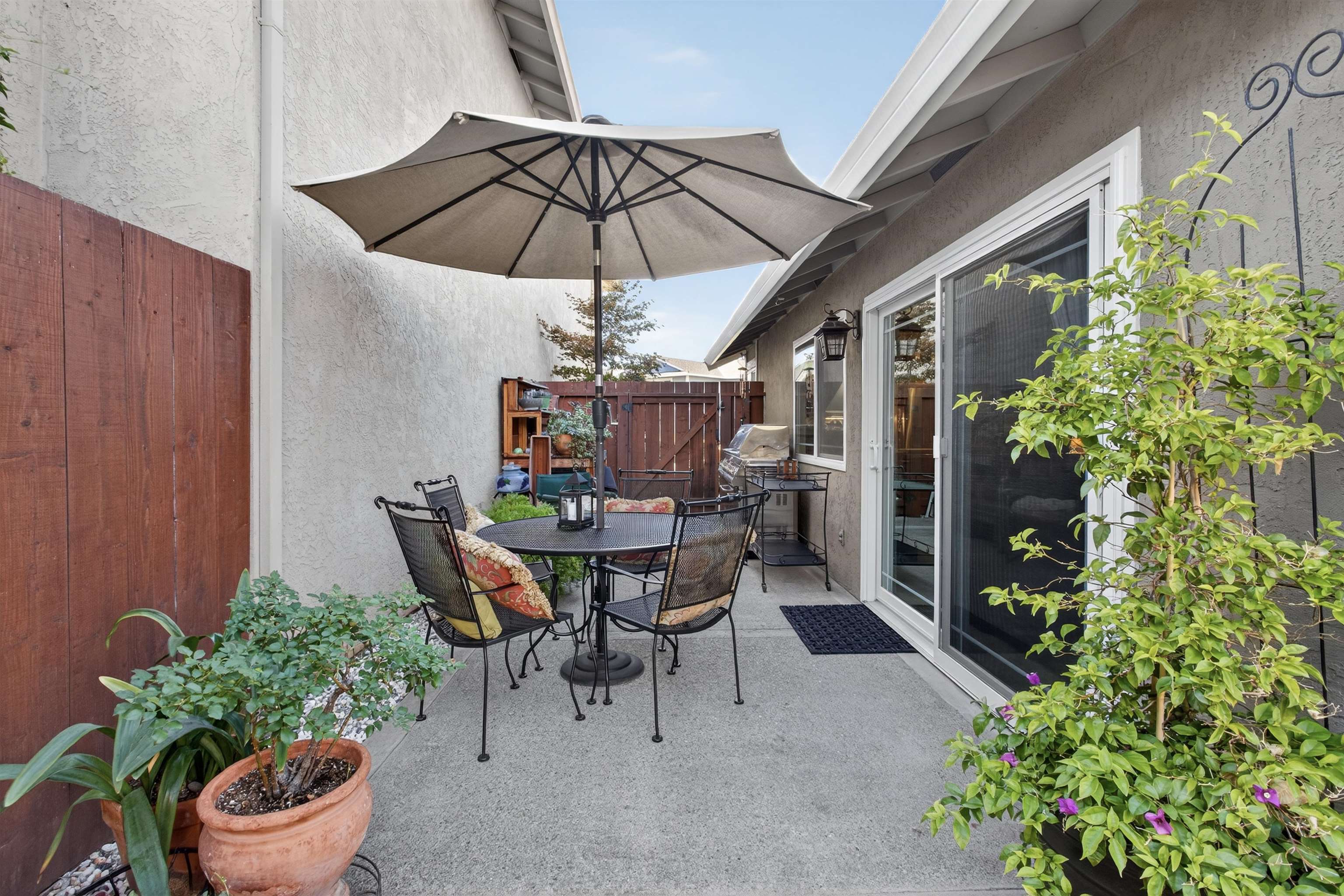 Detail Gallery Image 24 of 30 For 2229 Delucchi Drive, Pleasanton,  CA 94588-8315 - 2 Beds | 2 Baths