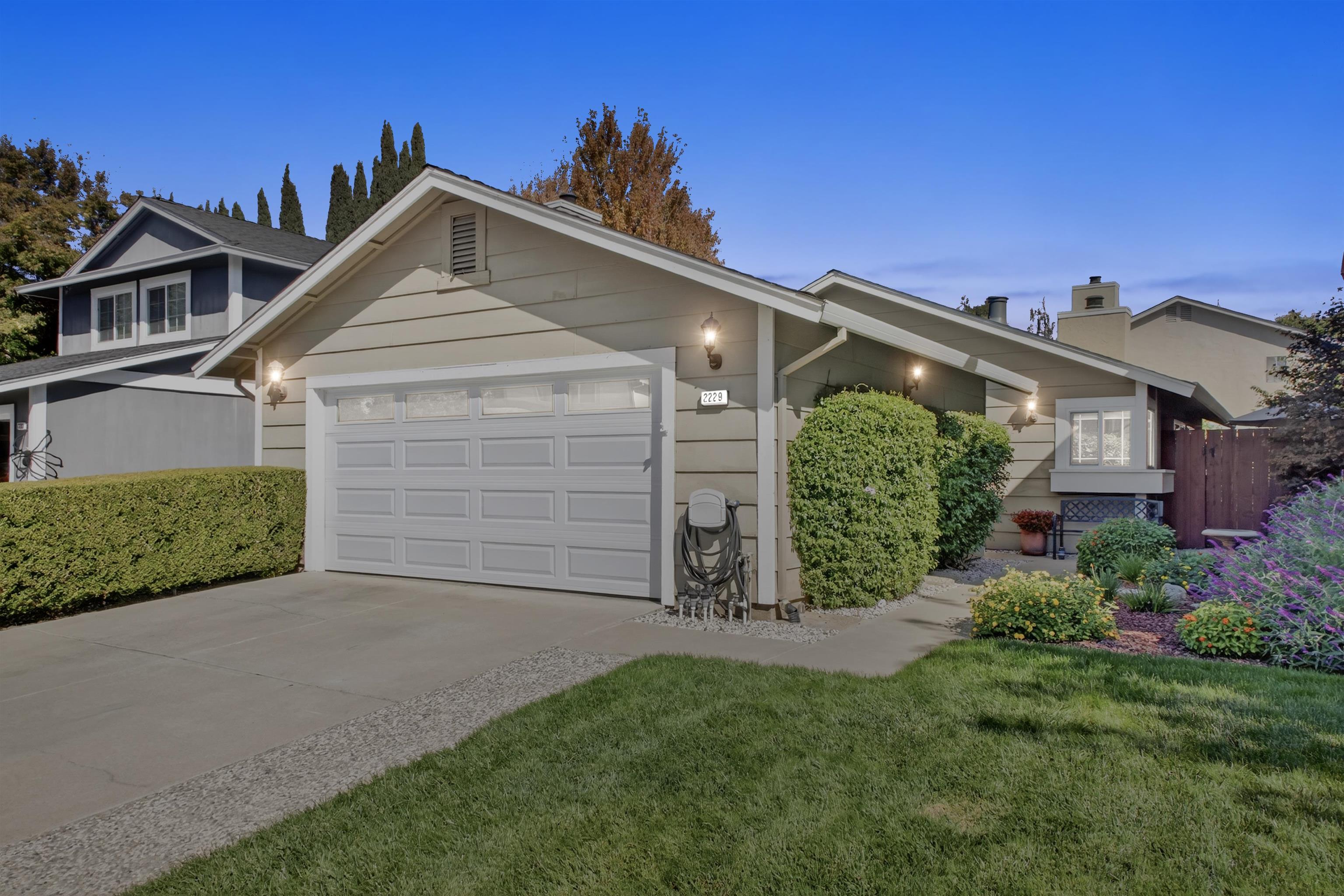 Detail Gallery Image 30 of 30 For 2229 Delucchi Drive, Pleasanton,  CA 94588-8315 - 2 Beds | 2 Baths