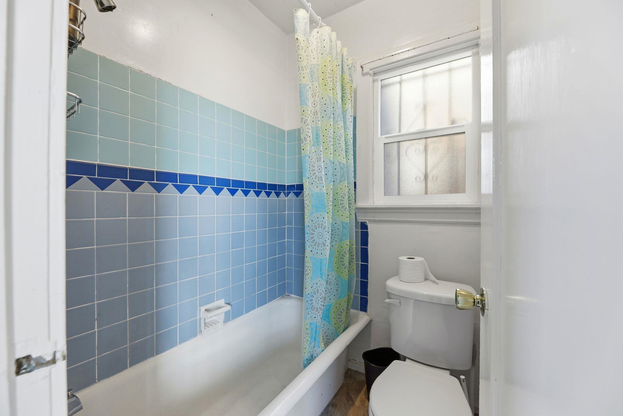 Detail Gallery Image 11 of 31 For 1813 Sacramento St, Berkeley,  CA 94702 - – Beds | – Baths