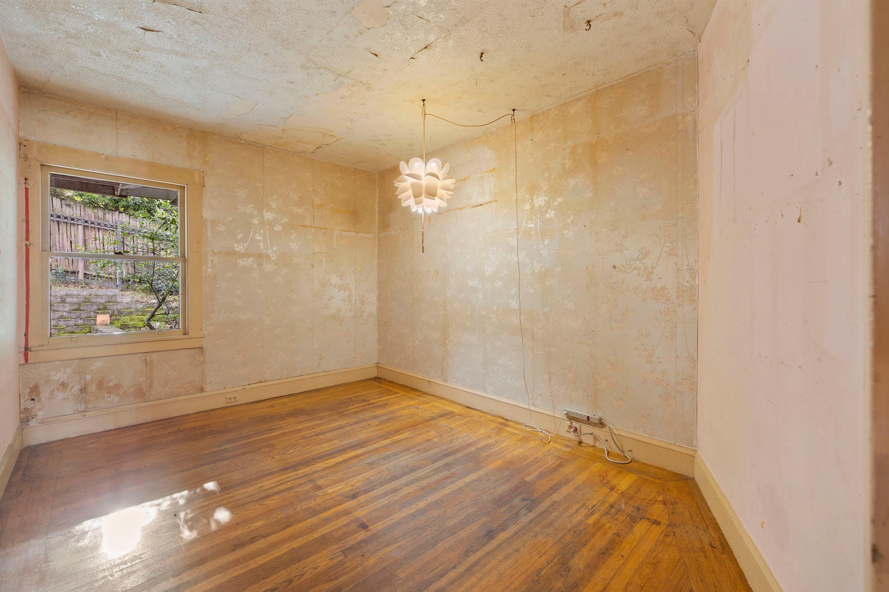 Detail Gallery Image 16 of 38 For 787 Mandana Blvd, Oakland,  CA 94610 - 3 Beds | 1/1 Baths