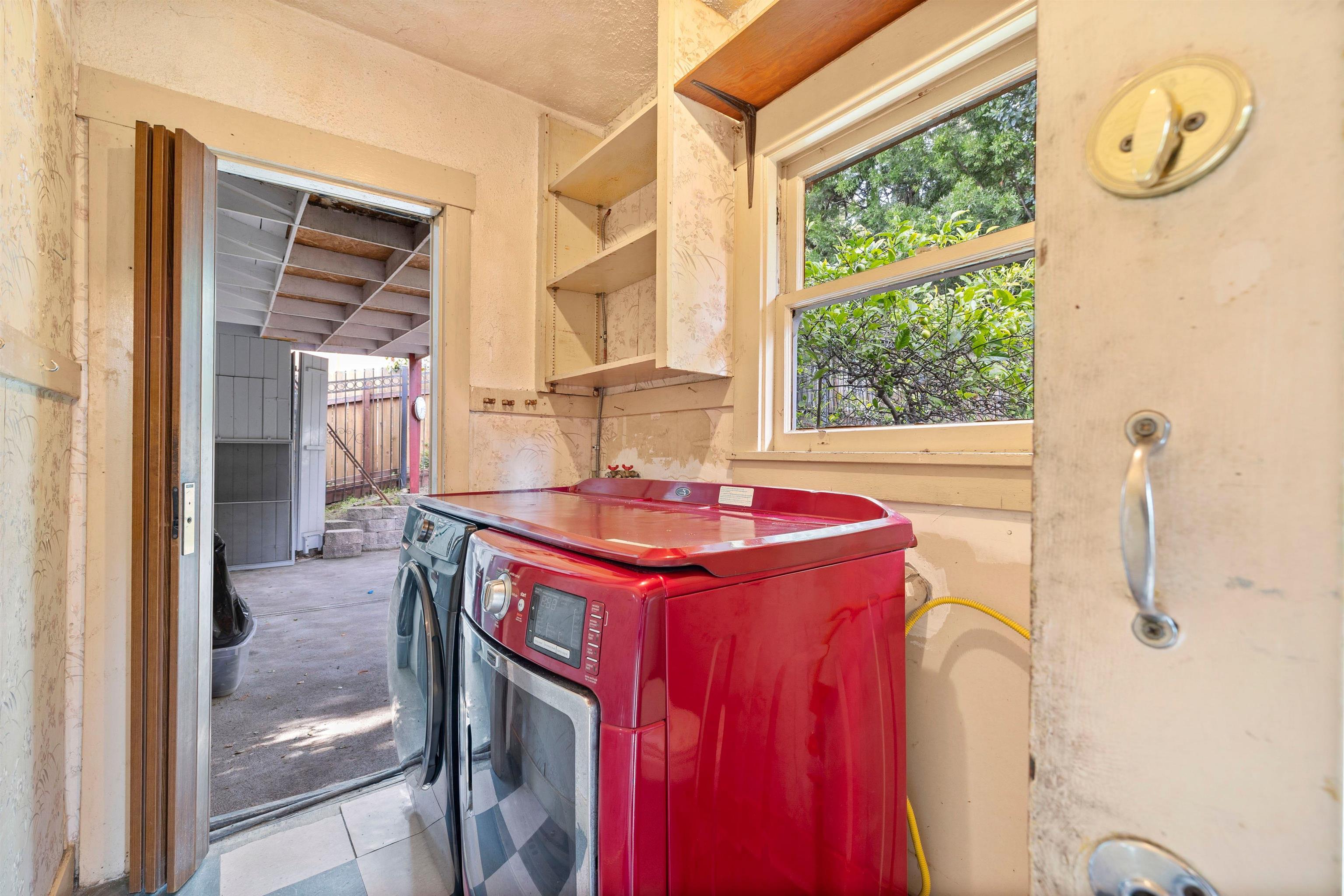 Detail Gallery Image 22 of 38 For 787 Mandana Blvd, Oakland,  CA 94610 - 3 Beds | 1/1 Baths