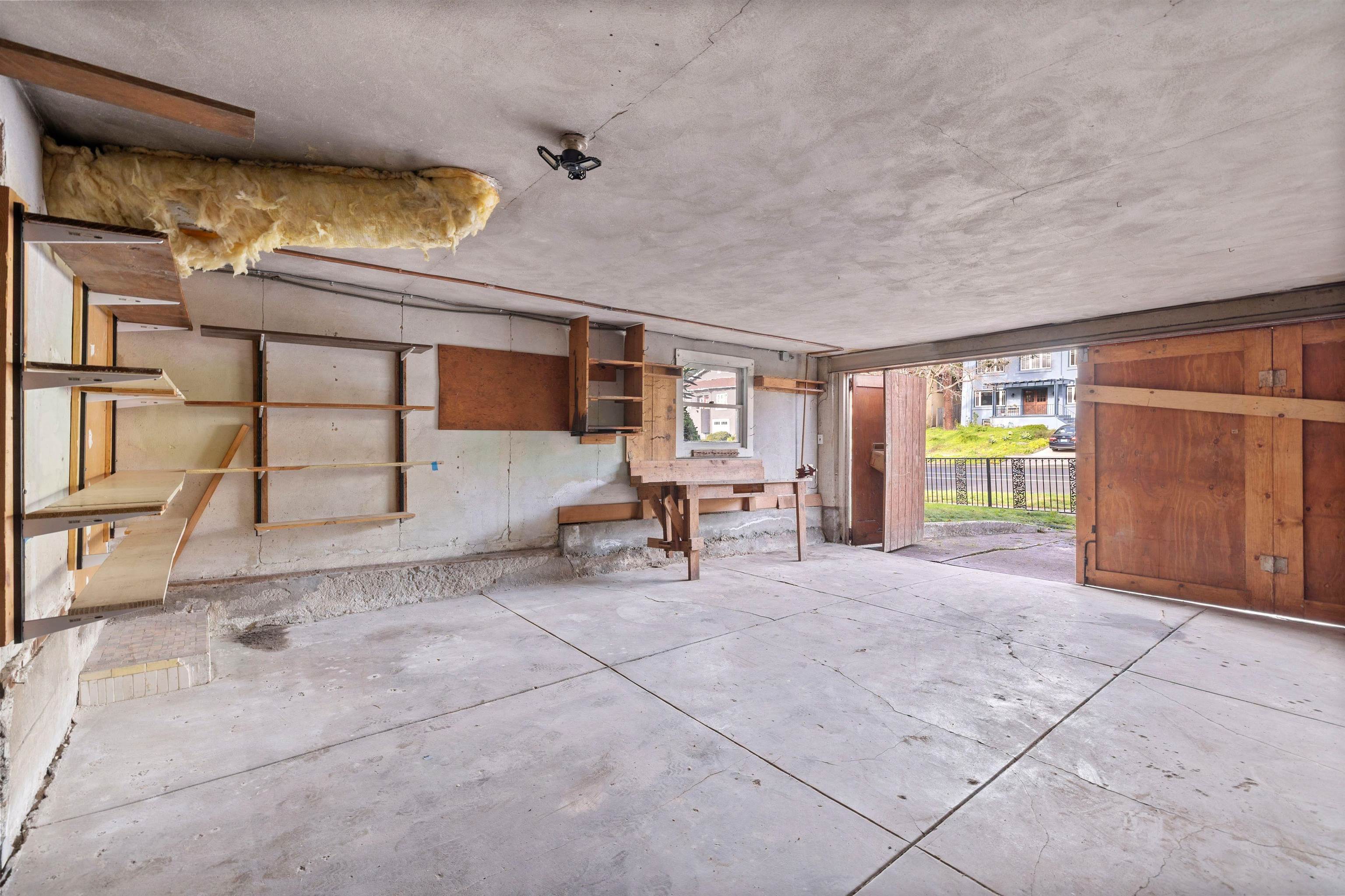 Detail Gallery Image 31 of 38 For 787 Mandana Blvd, Oakland,  CA 94610 - 3 Beds | 1/1 Baths