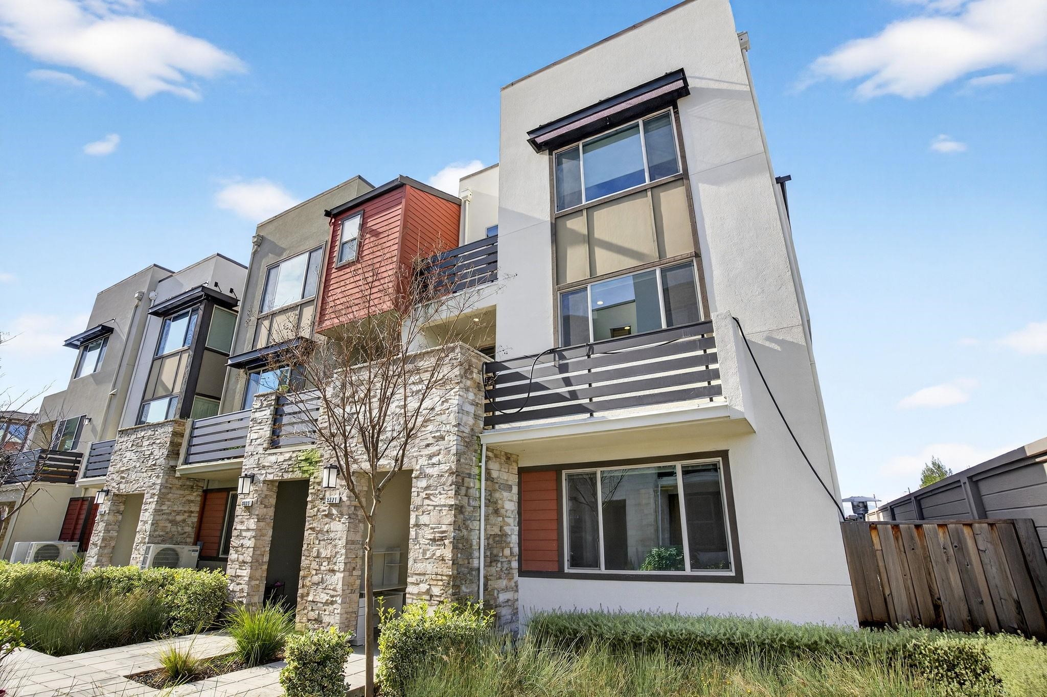 Photo #1: 41121677 Listing: Photo #1