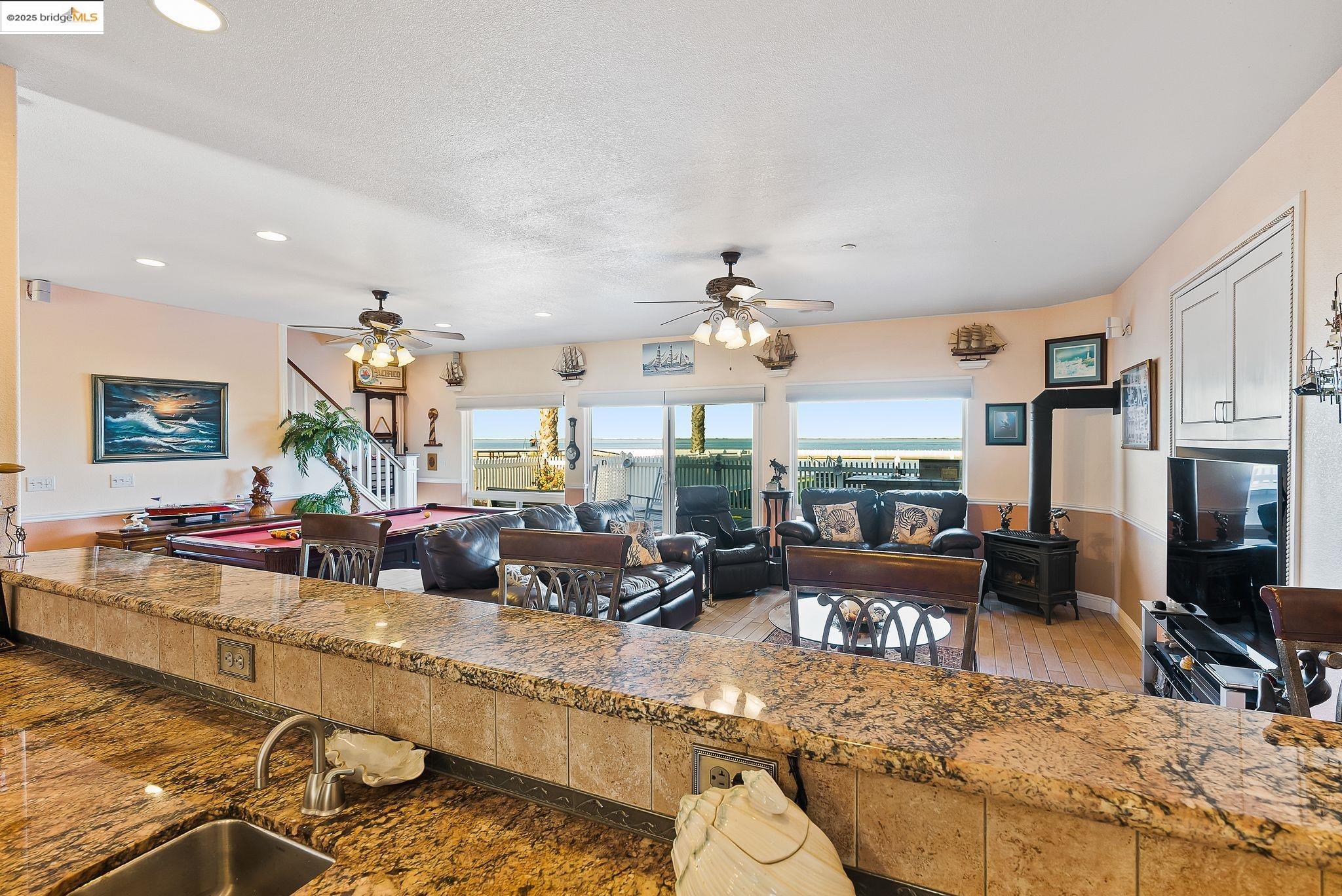 Detail Gallery Image 14 of 59 For 4415 Willow Rd, Bethel Island,  CA 94511 - 4 Beds | 4 Baths