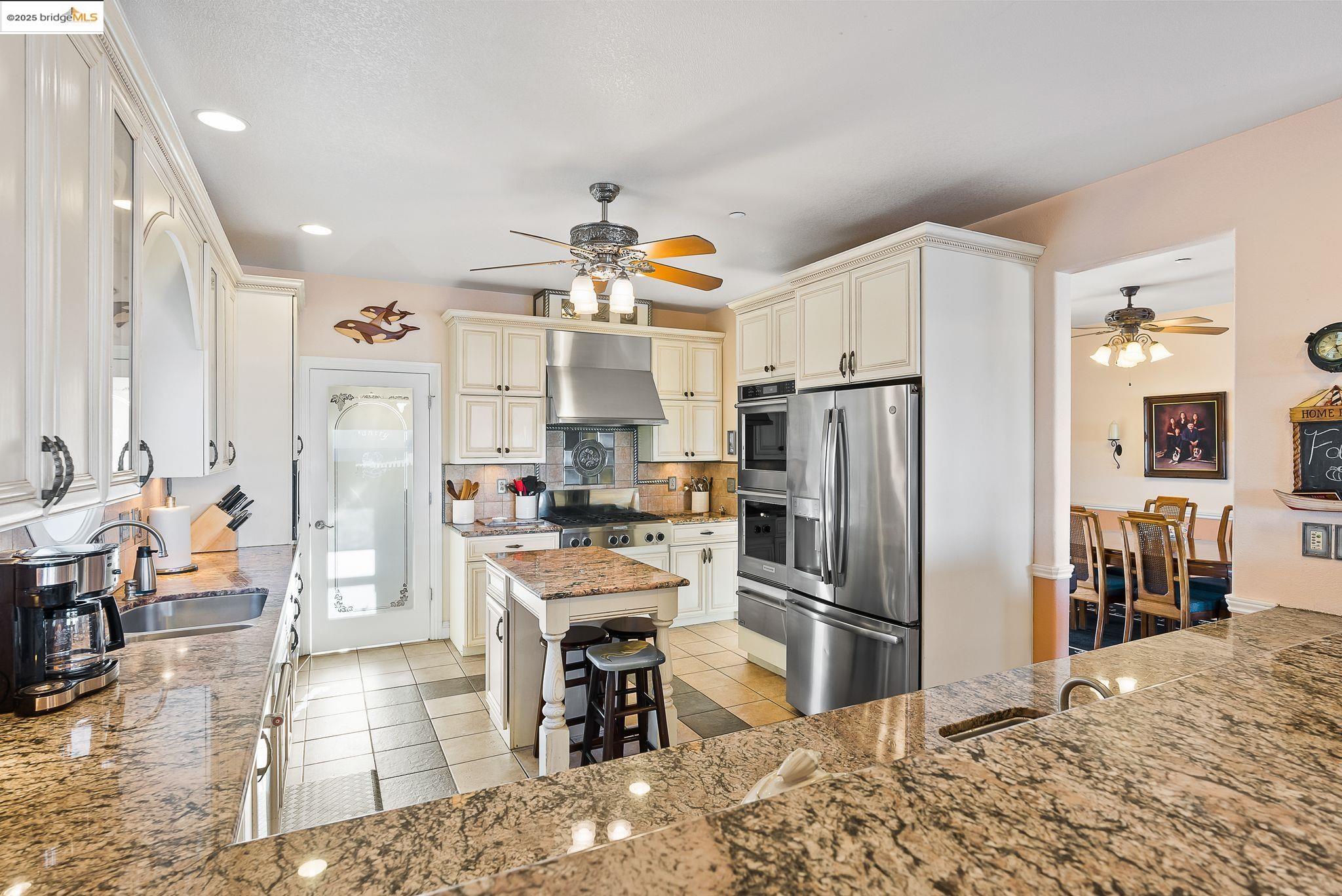 Detail Gallery Image 21 of 59 For 4415 Willow Rd, Bethel Island,  CA 94511 - 4 Beds | 4 Baths