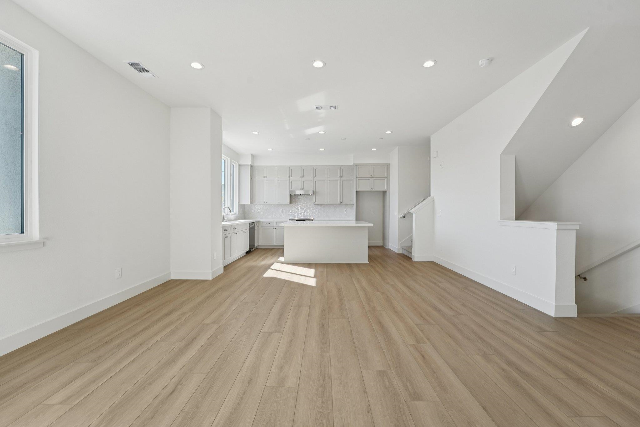 Photo #15: 41121681 Listing: Photo #15