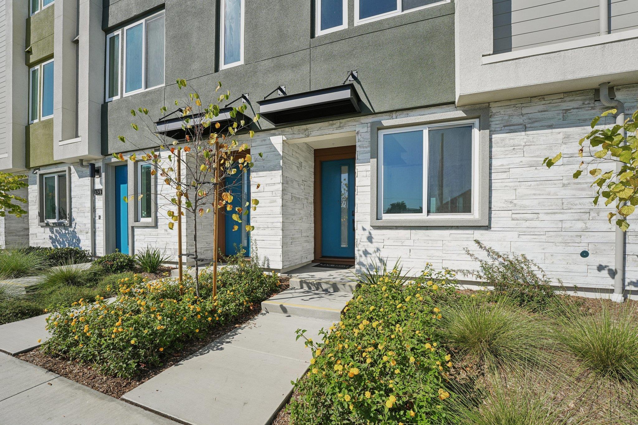 Photo #3: 41121681 Listing: Photo #3