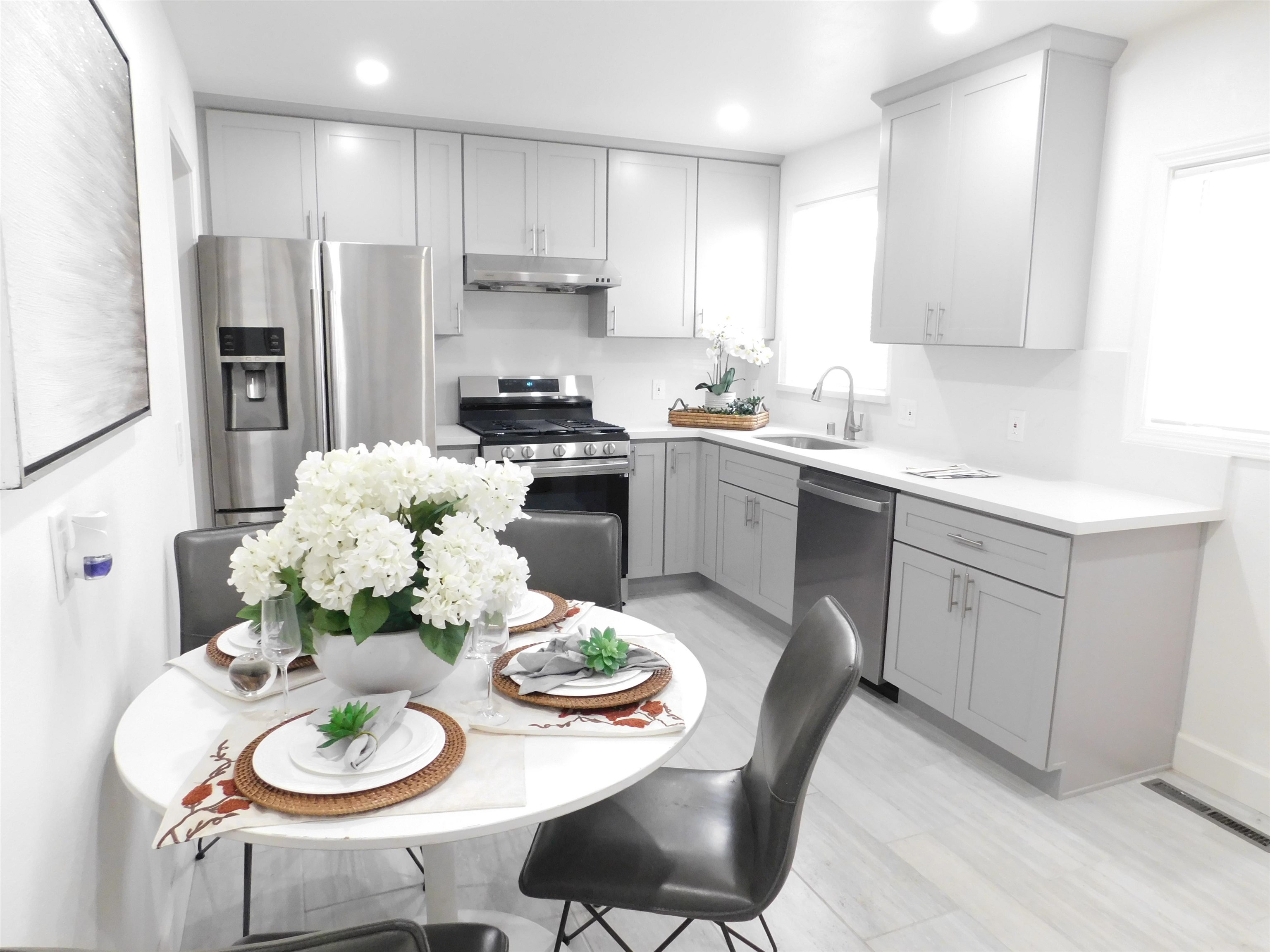 Detail Gallery Image 7 of 13 For 15018 Edgemoor St, San Leandro,  CA 94579 - 3 Beds | 1 Baths