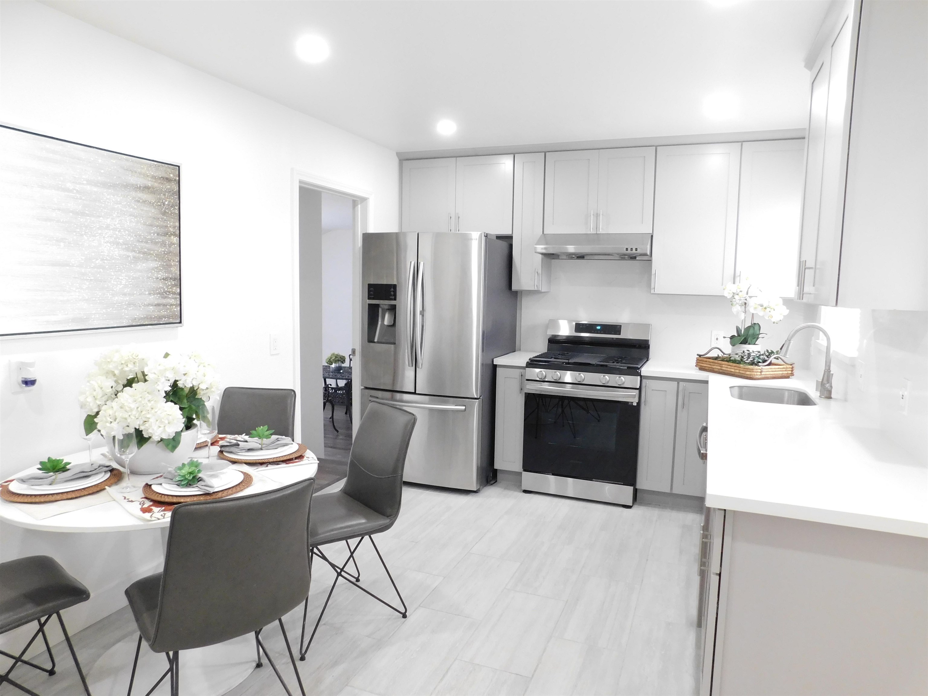 Detail Gallery Image 8 of 13 For 15018 Edgemoor St, San Leandro,  CA 94579 - 3 Beds | 1 Baths