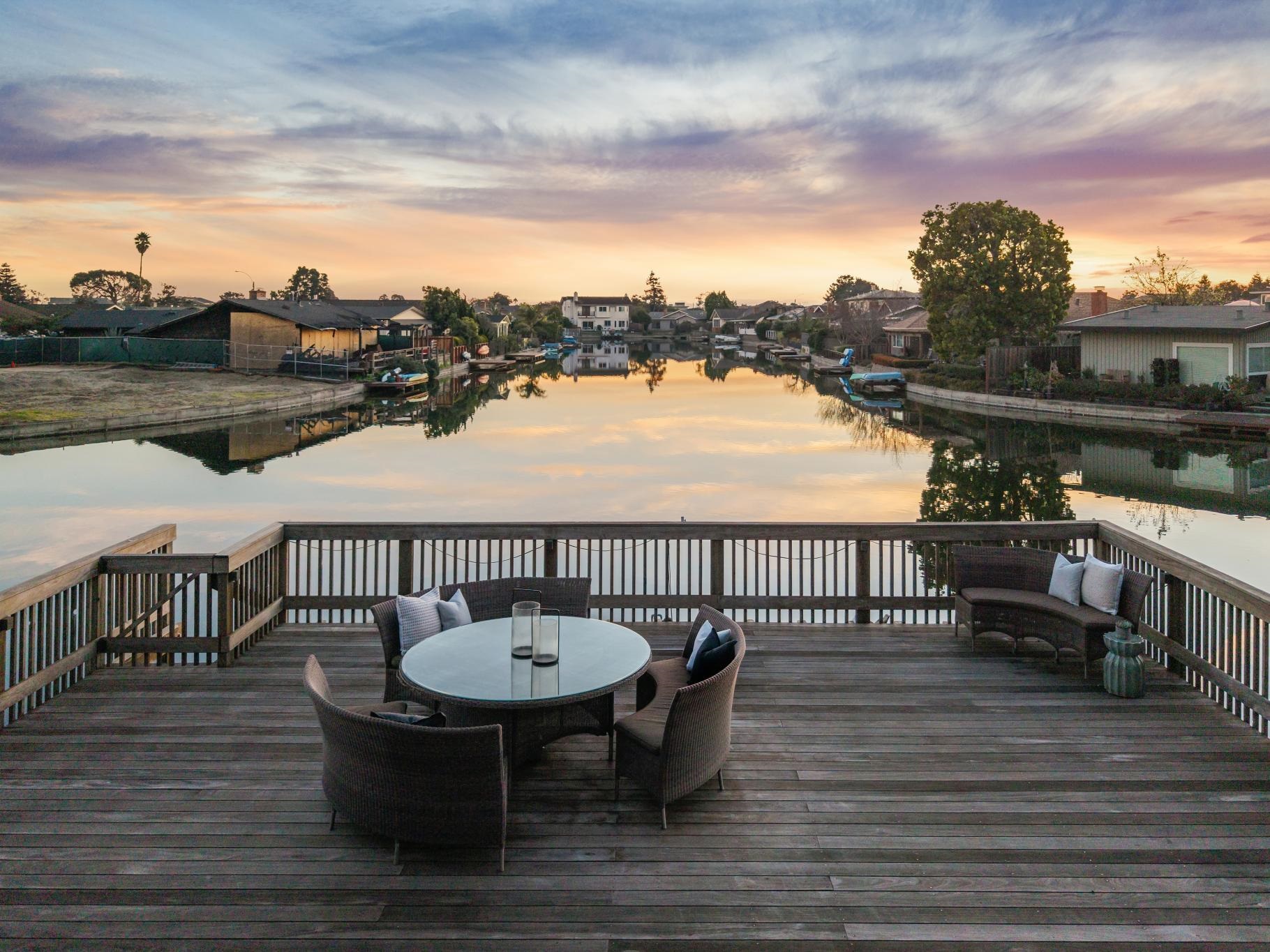 Detail Gallery Image 2 of 60 For 1814 Clinton Avenue, Alameda,  CA 94501 - 3 Beds | 3 Baths