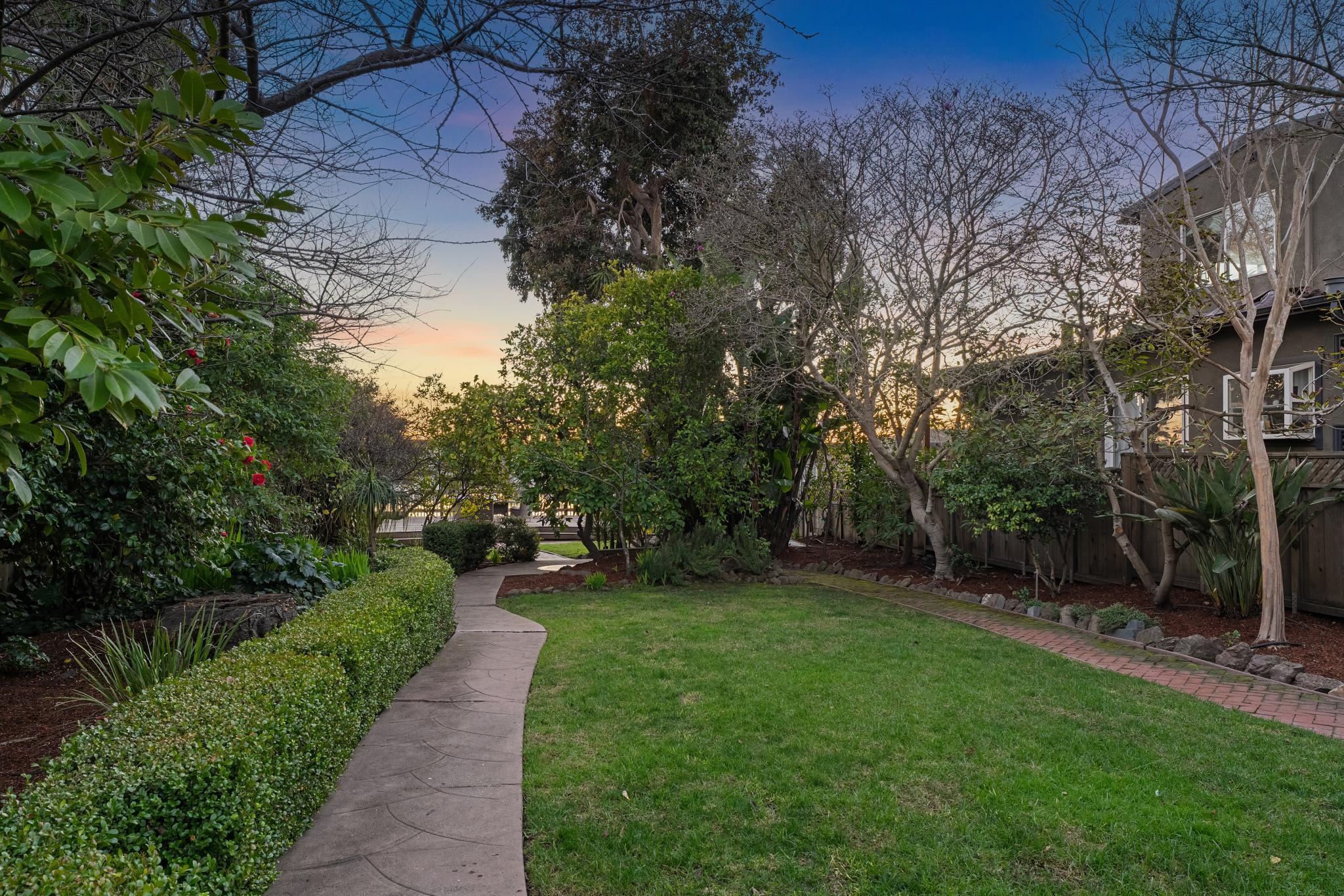 Detail Gallery Image 52 of 60 For 1814 Clinton Avenue, Alameda,  CA 94501 - 3 Beds | 3 Baths