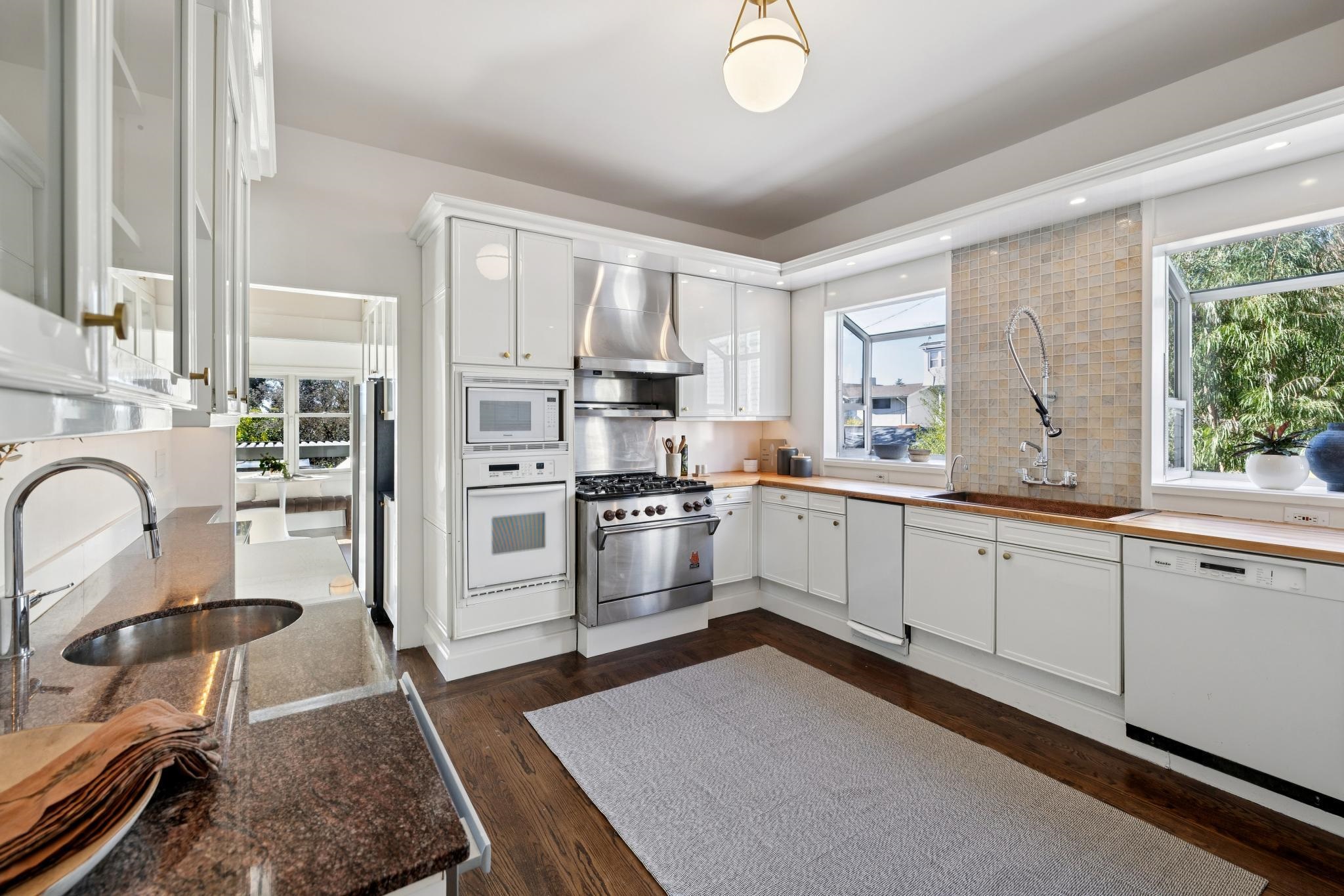 Detail Gallery Image 10 of 60 For 1814 Clinton Avenue, Alameda,  CA 94501 - 3 Beds | 3 Baths