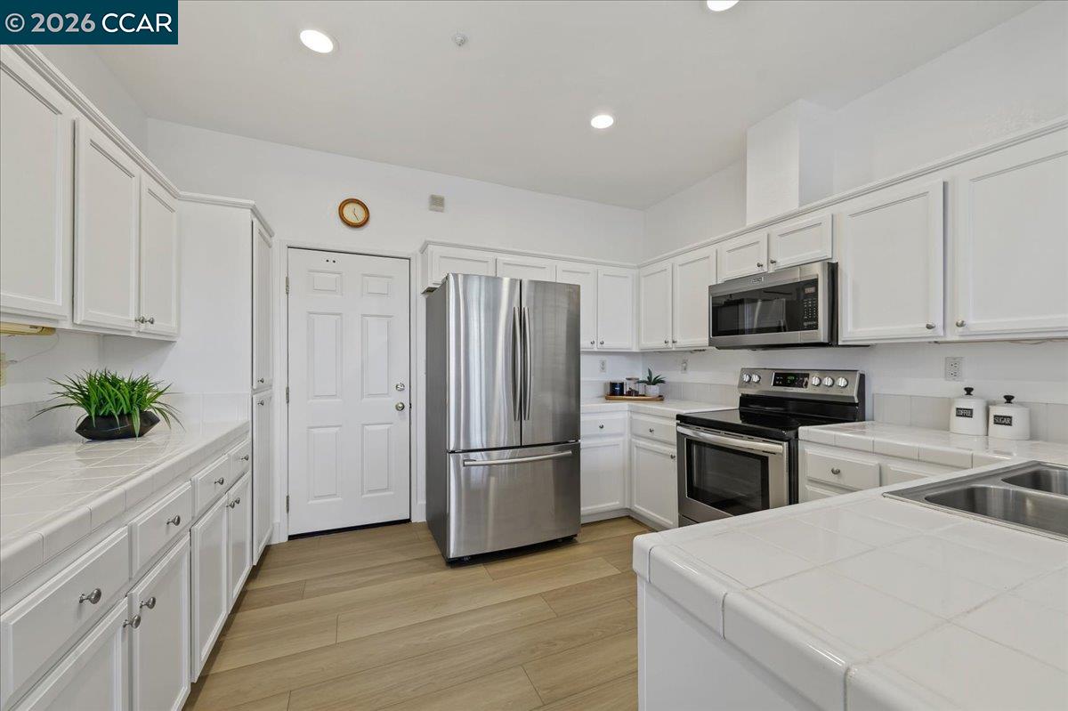 Photo #13: 41121686 Listing: Photo #13