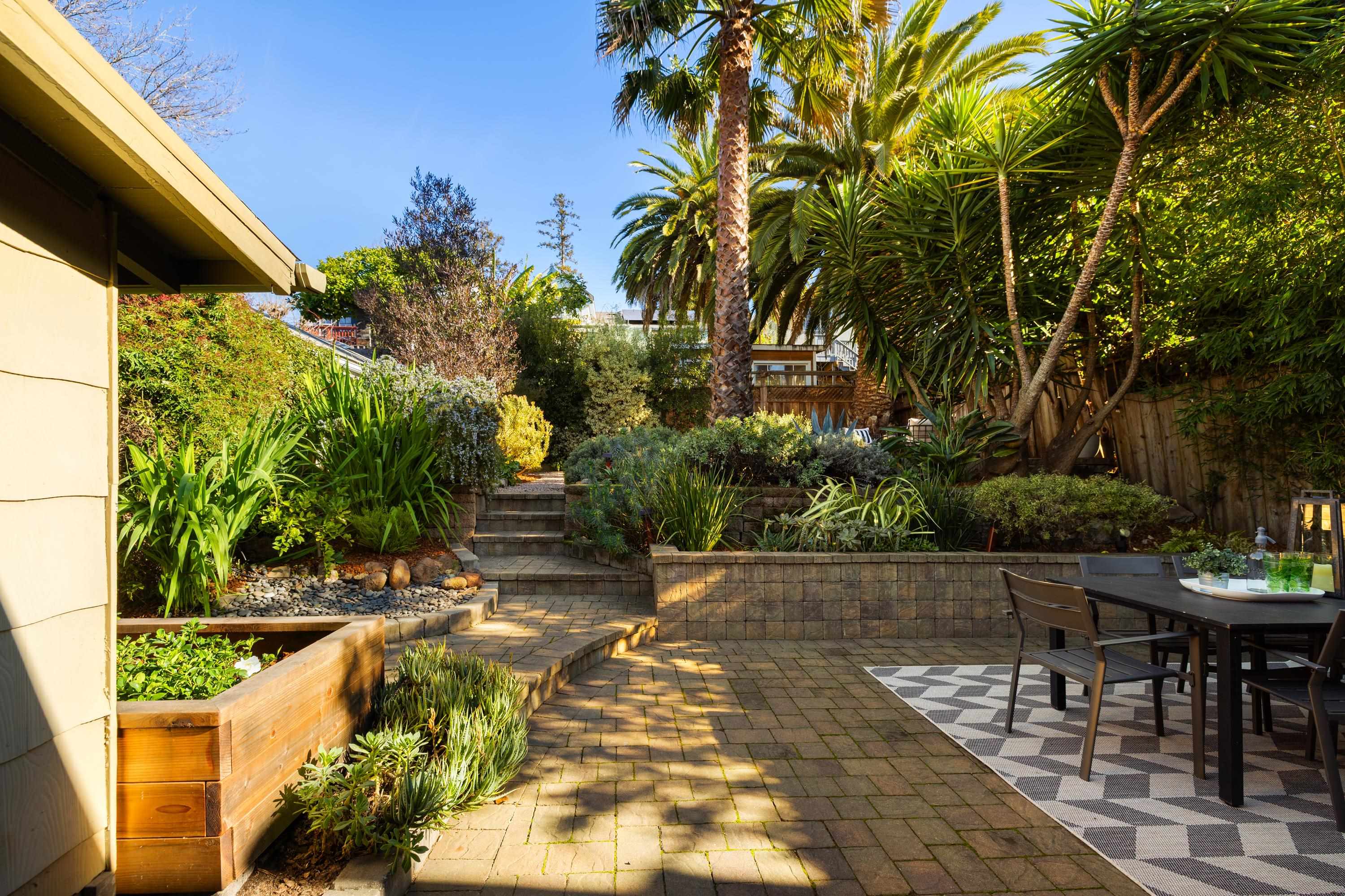 Detail Gallery Image 47 of 60 For 3942 Woodruff Ave, Oakland,  CA 94602 - 2 Beds | 1 Baths