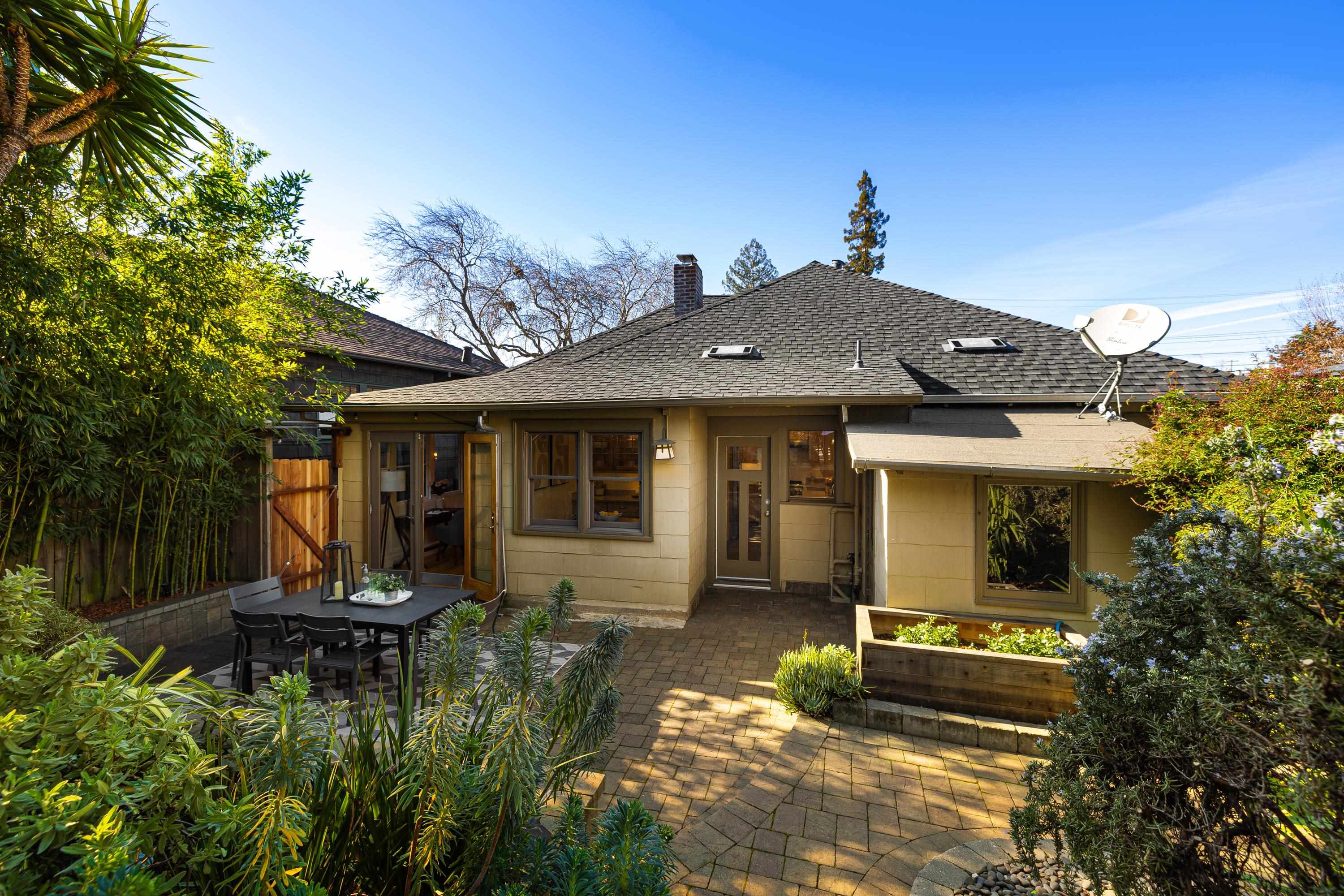 Detail Gallery Image 55 of 60 For 3942 Woodruff Ave, Oakland,  CA 94602 - 2 Beds | 1 Baths