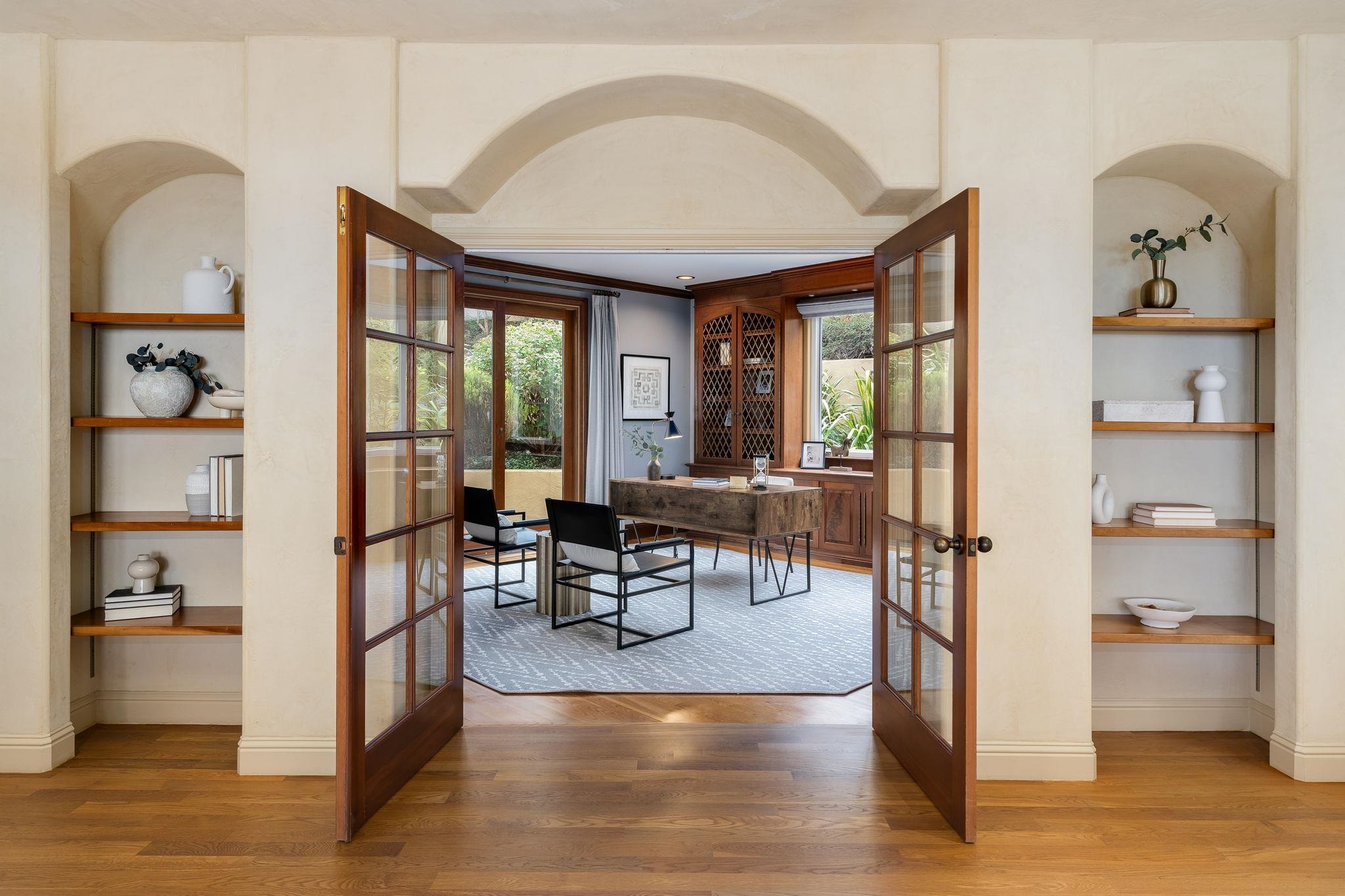 Detail Gallery Image 14 of 60 For 6257 Virgo Rd, Oakland,  CA 94611 - 5 Beds | 3/1 Baths