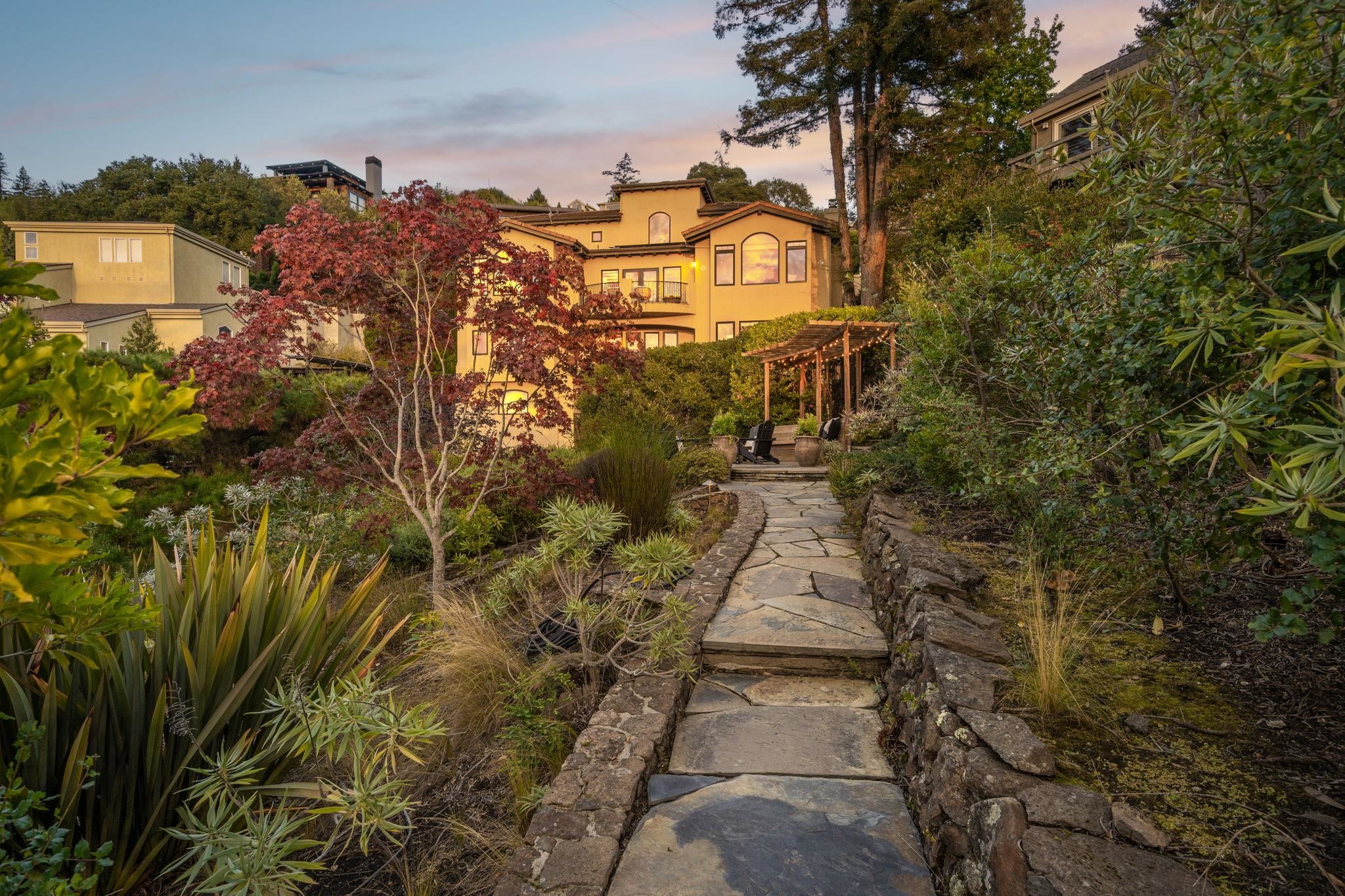 Detail Gallery Image 55 of 60 For 6257 Virgo Rd, Oakland,  CA 94611 - 5 Beds | 3/1 Baths