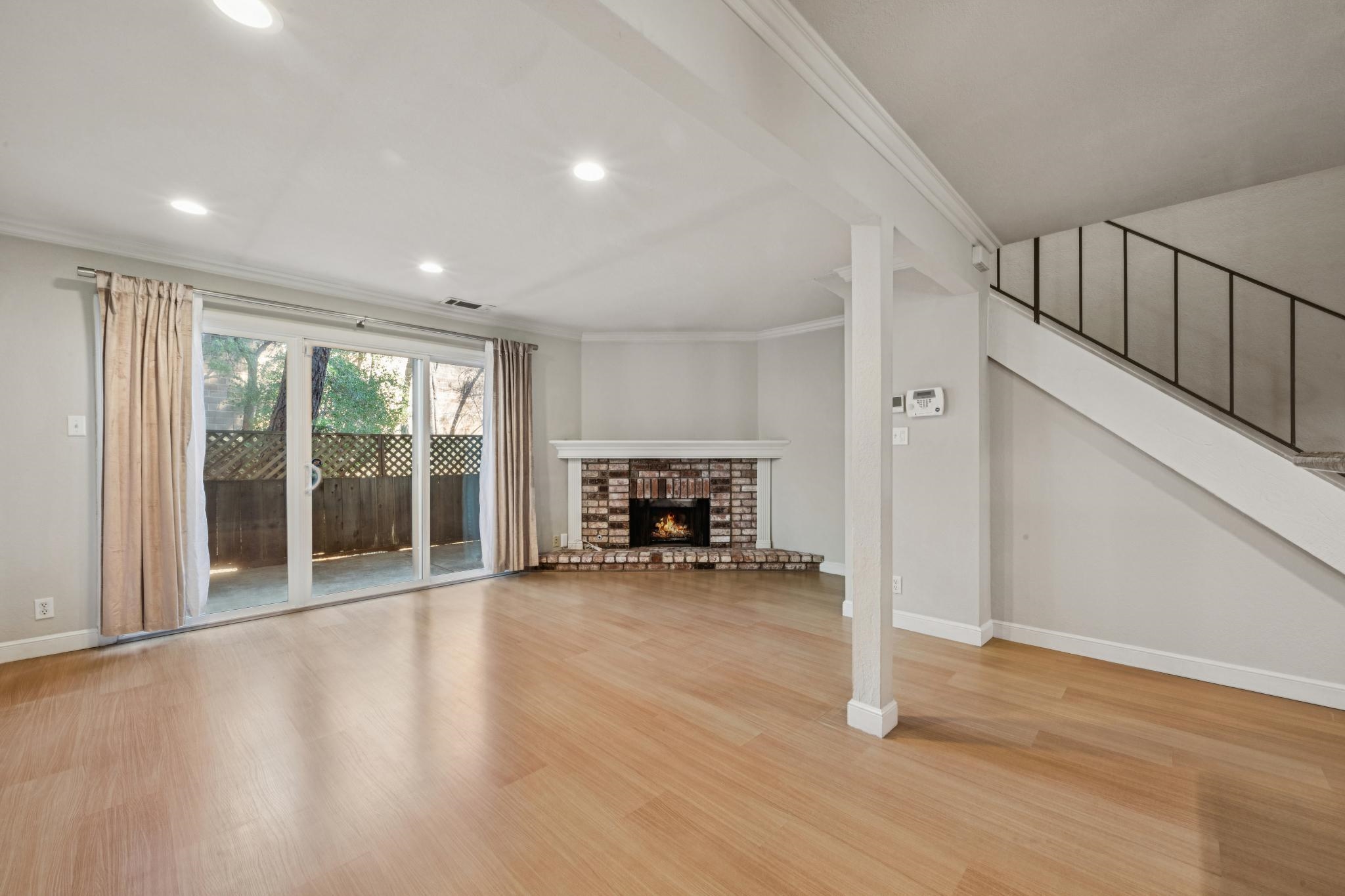 Photo #12: 41121692 Listing: Photo #12