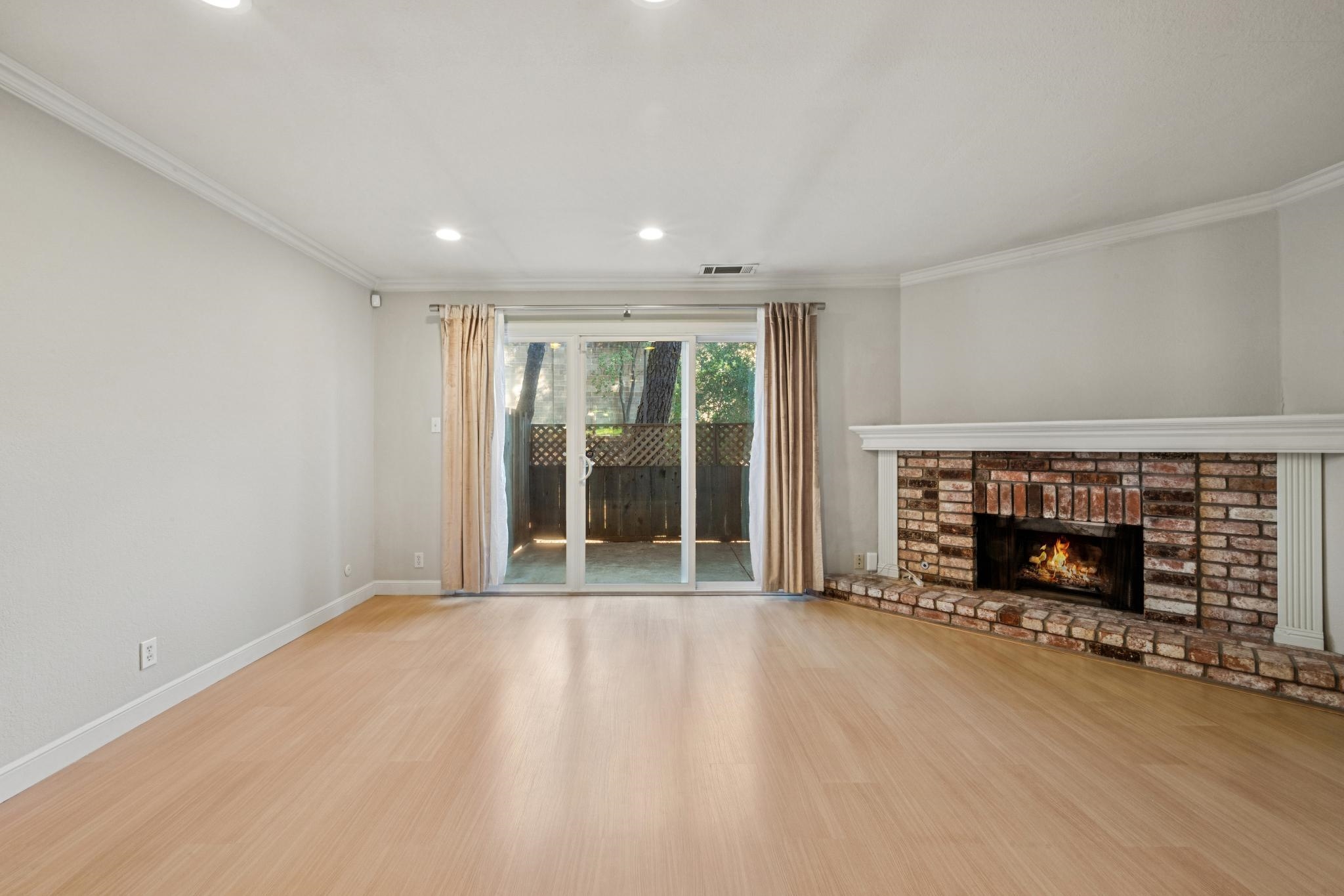 Photo #16: 41121692 Listing: Photo #16