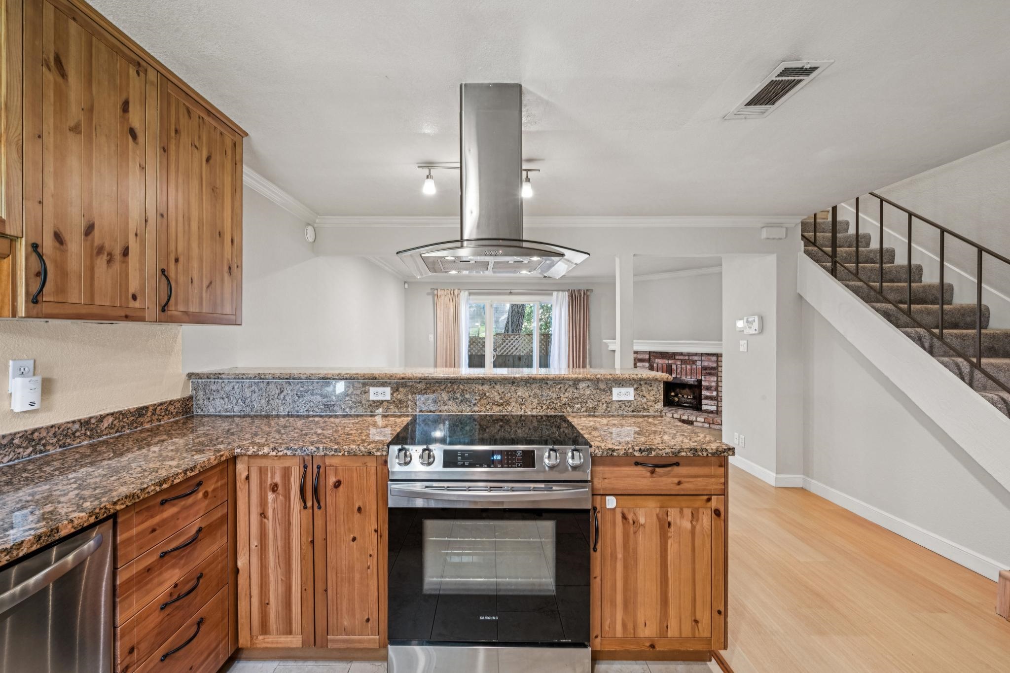 Photo #8: 41121692 Listing: Photo #8