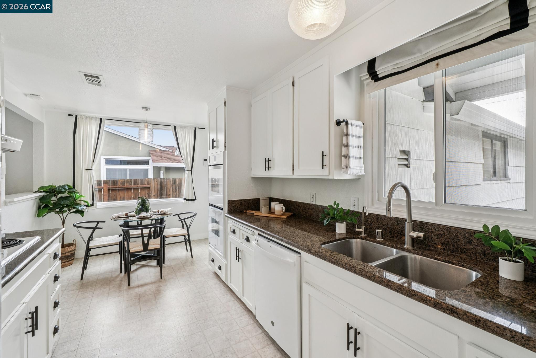 Detail Gallery Image 12 of 34 For 3185 Claudia Dr., Concord,  CA 94519 - 3 Beds | 2 Baths