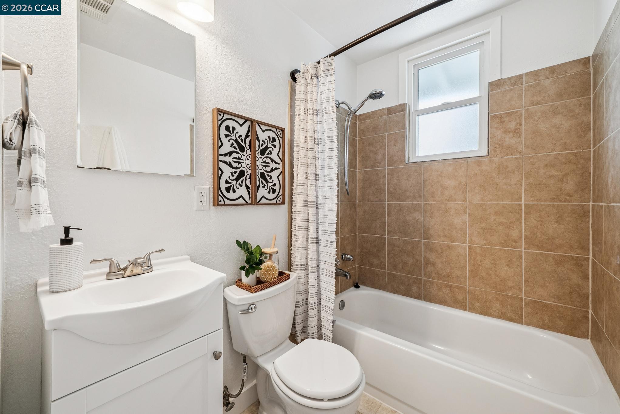 Detail Gallery Image 22 of 34 For 3185 Claudia Dr., Concord,  CA 94519 - 3 Beds | 2 Baths