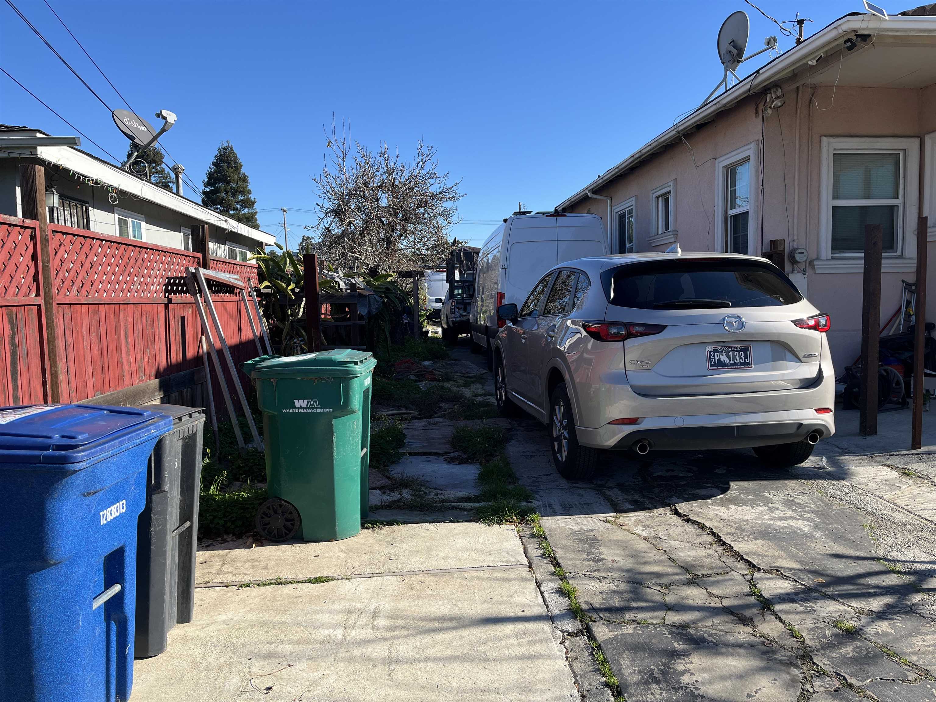 Detail Gallery Image 2 of 13 For 22168 Peralta St, Hayward,  CA 94541 - 2 Beds | 1 Baths