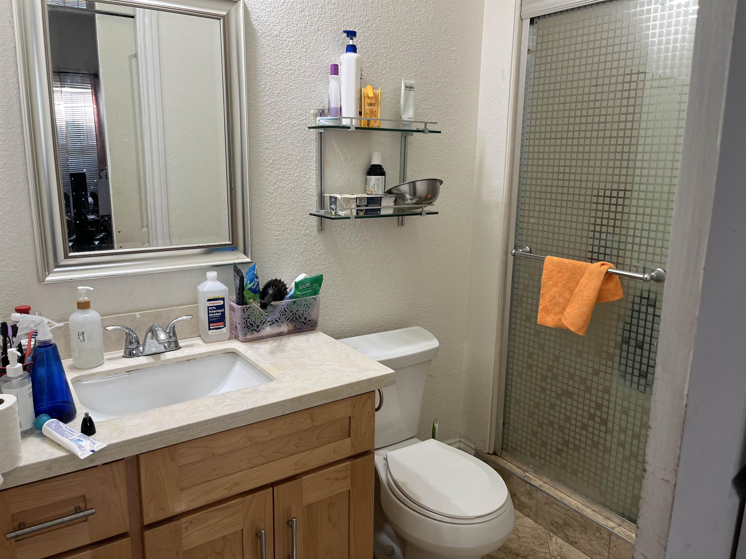 Detail Gallery Image 9 of 13 For 22168 Peralta St, Hayward,  CA 94541 - 2 Beds | 1 Baths