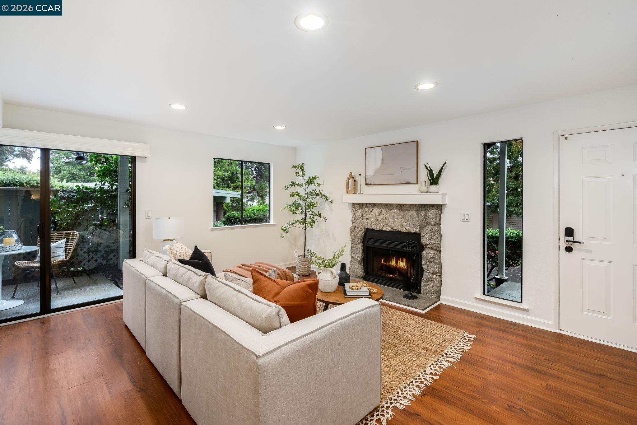 Photo #6: 41121707 Listing: Photo #6