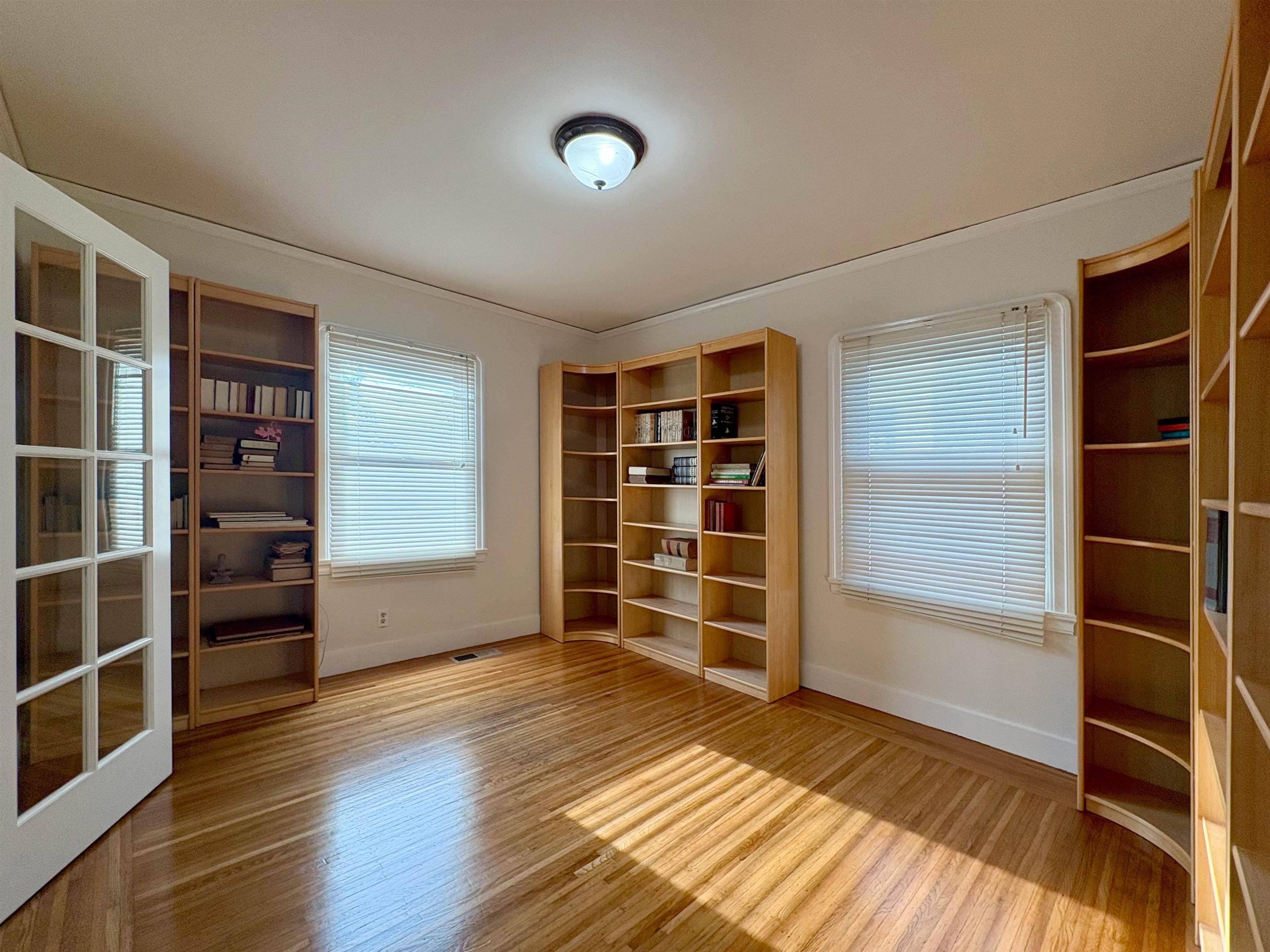 Detail Gallery Image 9 of 26 For 2818 Morgan Ave, Oakland,  CA 94602 - 2 Beds | 1 Baths