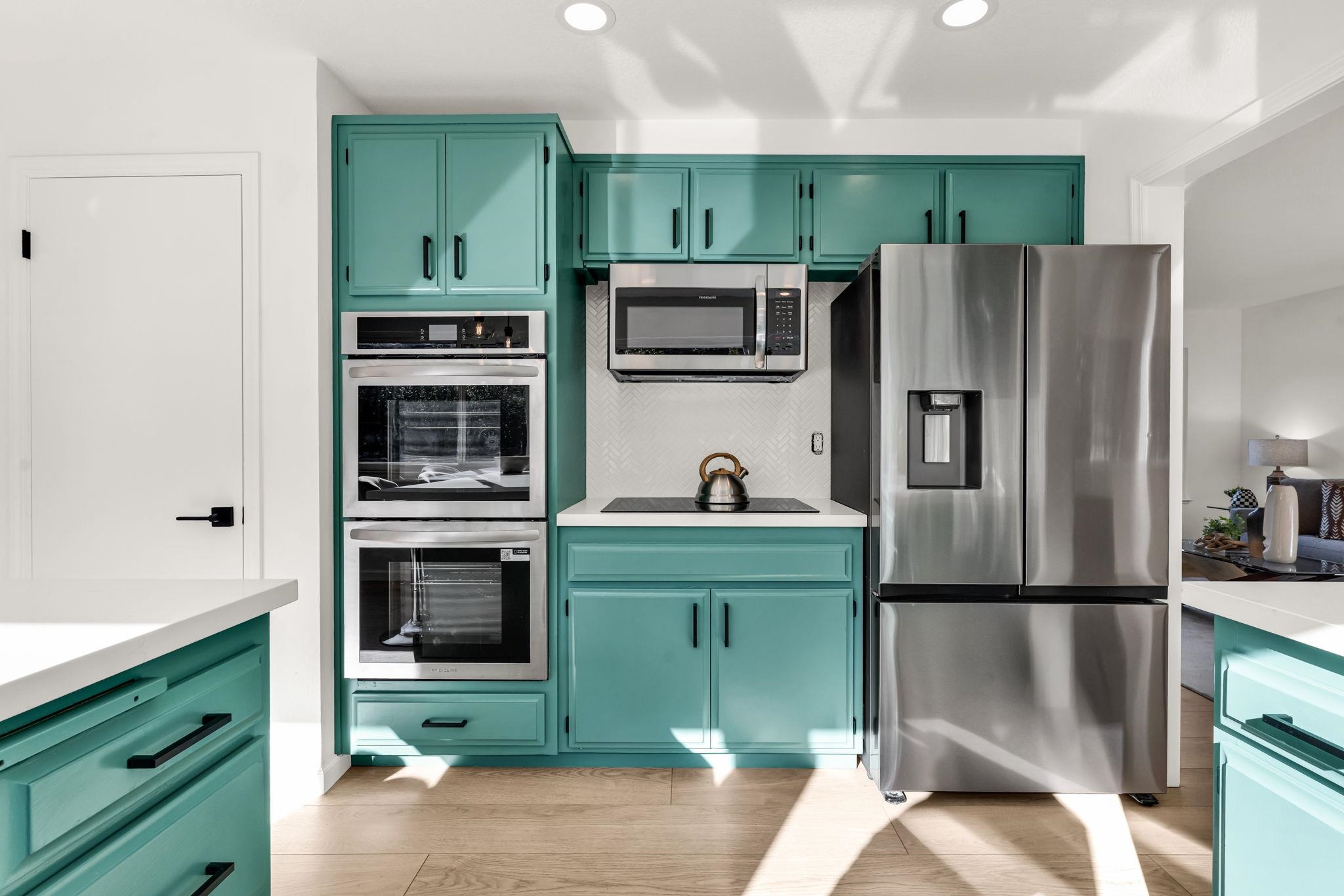 Detail Gallery Image 12 of 56 For 508 San Marin Dr, Novato,  CA 94945 - 4 Beds | 2/1 Baths