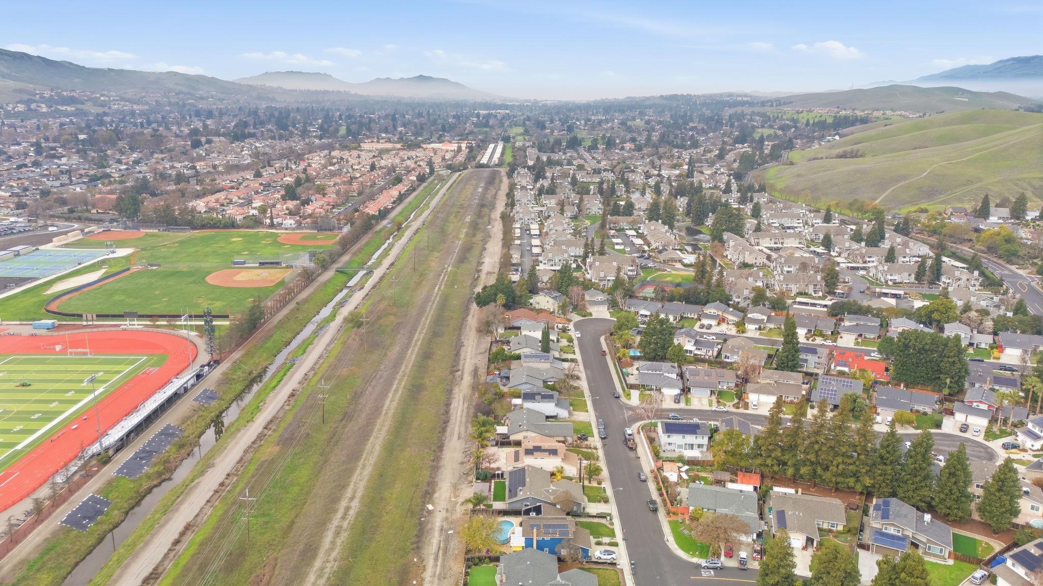 Detail Gallery Image 5 of 39 For 7724 Turquoise St, Dublin,  CA 94568 - 3 Beds | 2 Baths