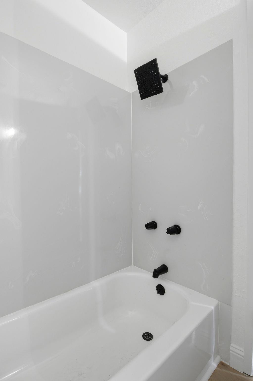 Photo #16: 41121722 Listing: Photo #16