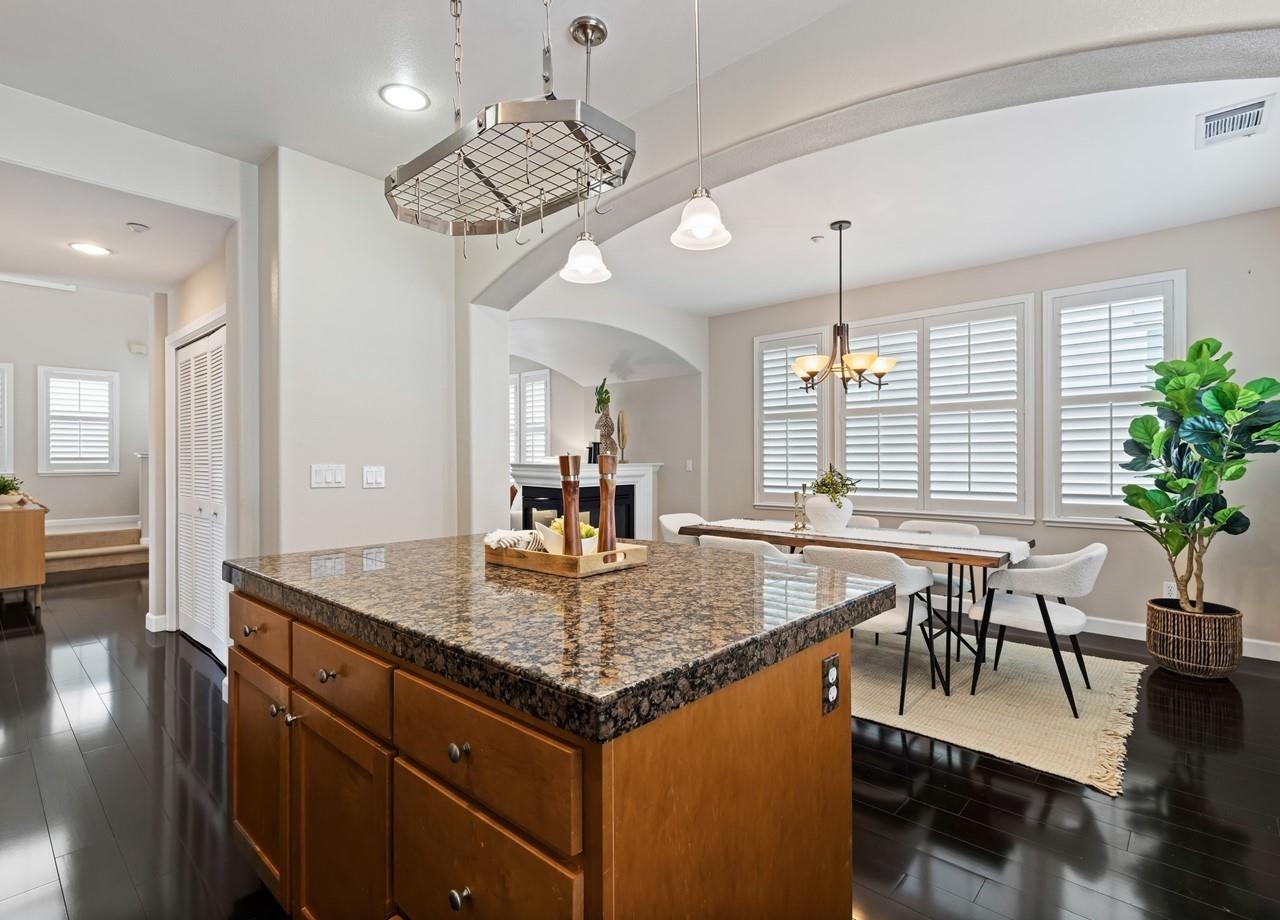 Detail Gallery Image 20 of 38 For 6020 Hillbrook Pl, Dublin,  CA 94568 - 3 Beds | 3/1 Baths