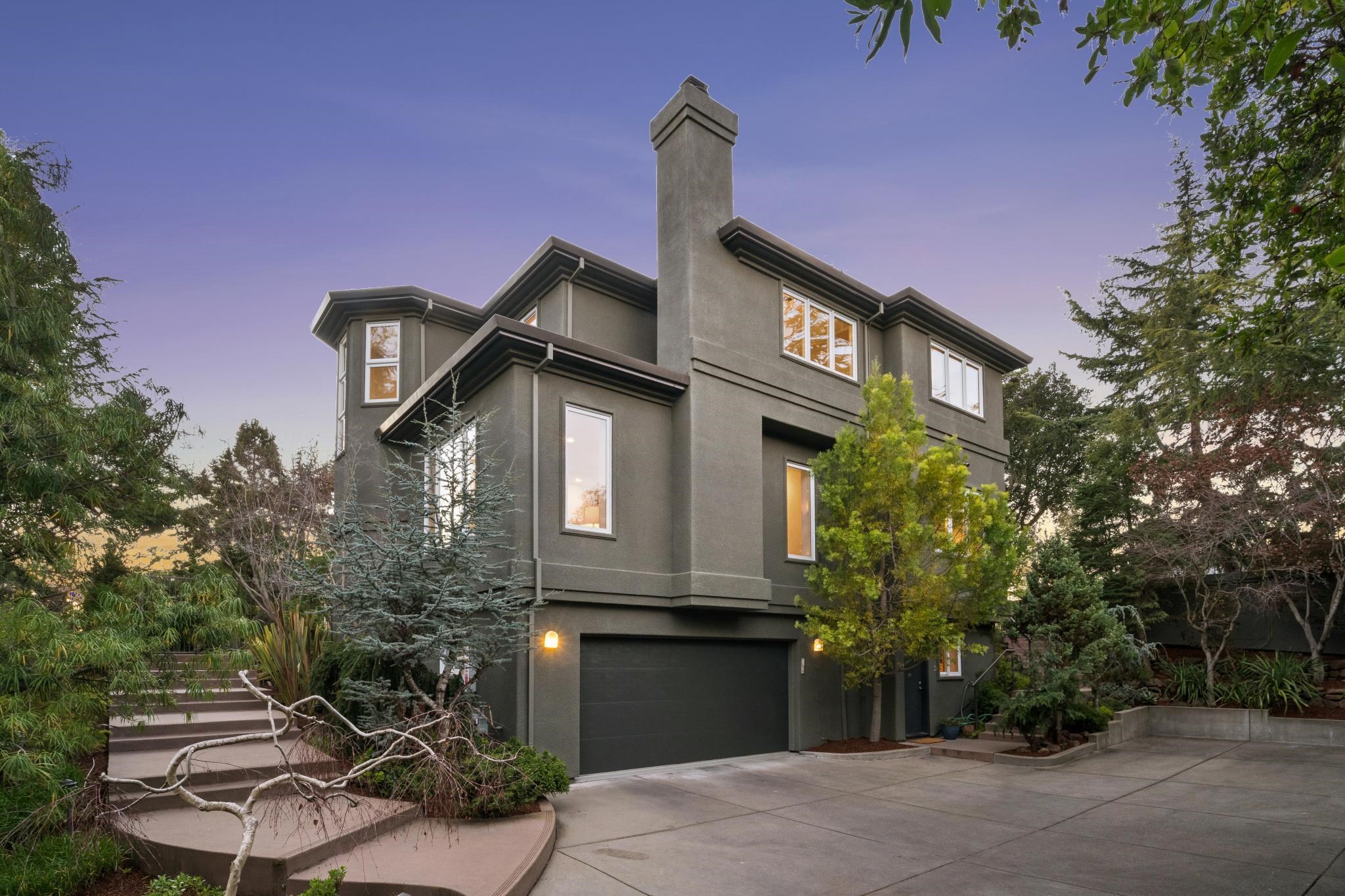 Detail Gallery Image 3 of 60 For 6000 Contra Costa Road, Oakland,  CA 94618 - 5 Beds | 3 Baths