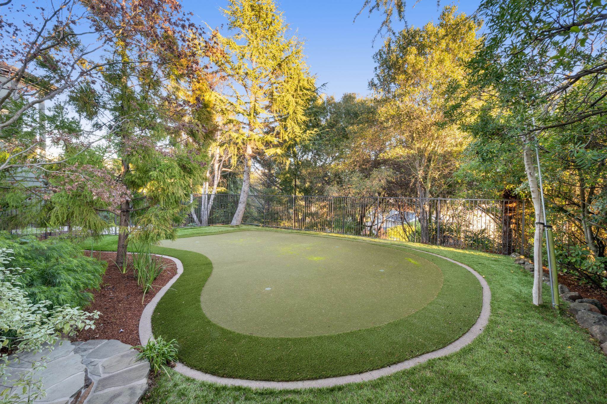 Detail Gallery Image 27 of 60 For 6000 Contra Costa Road, Oakland,  CA 94618 - 5 Beds | 3 Baths